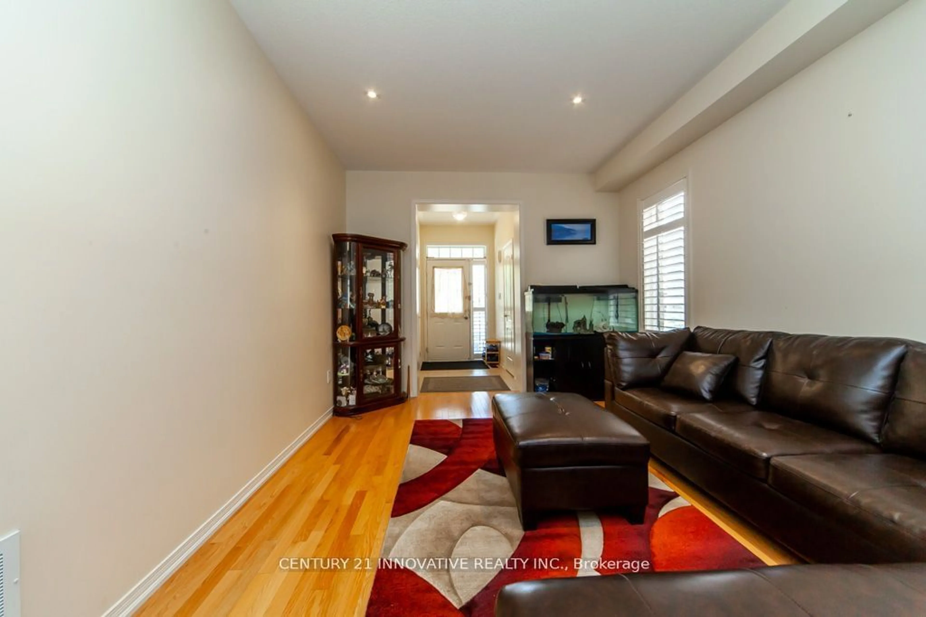 Living room, wood floors for 94 Creekland Ave, Whitchurch-Stouffville Ontario L4A 0B2