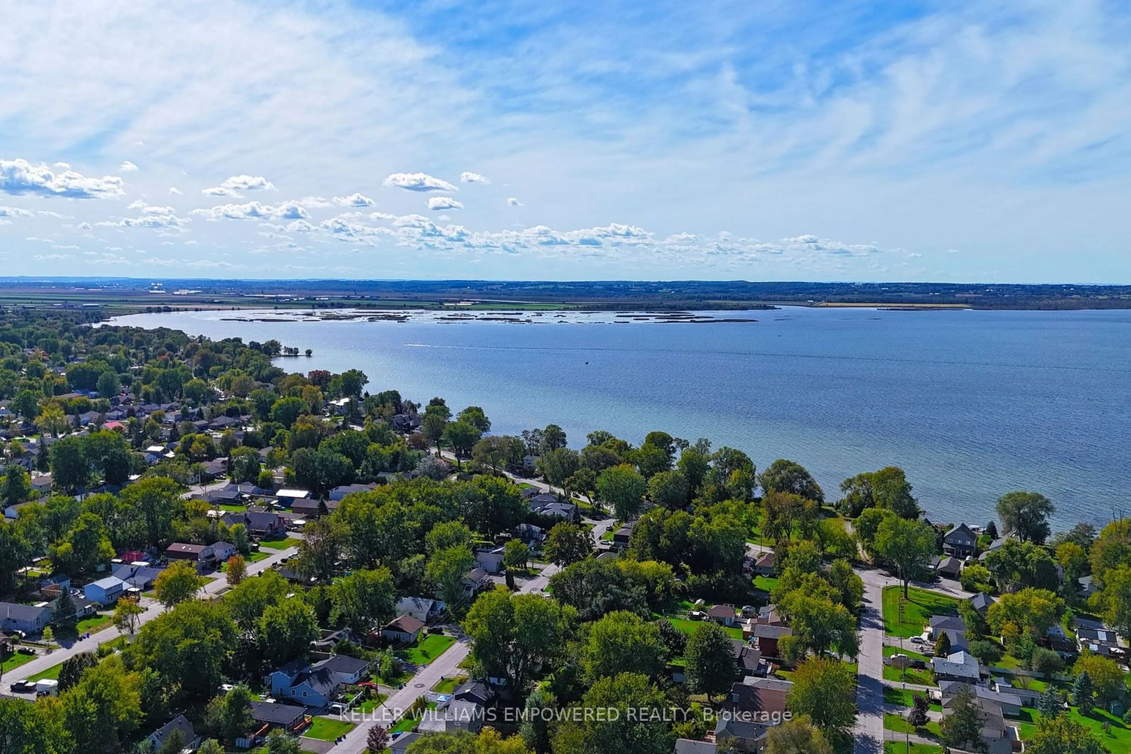 A pic from exterior of the house or condo, the view of lake or river for 229 Elm Ave, Georgina Ontario L4P 2V2