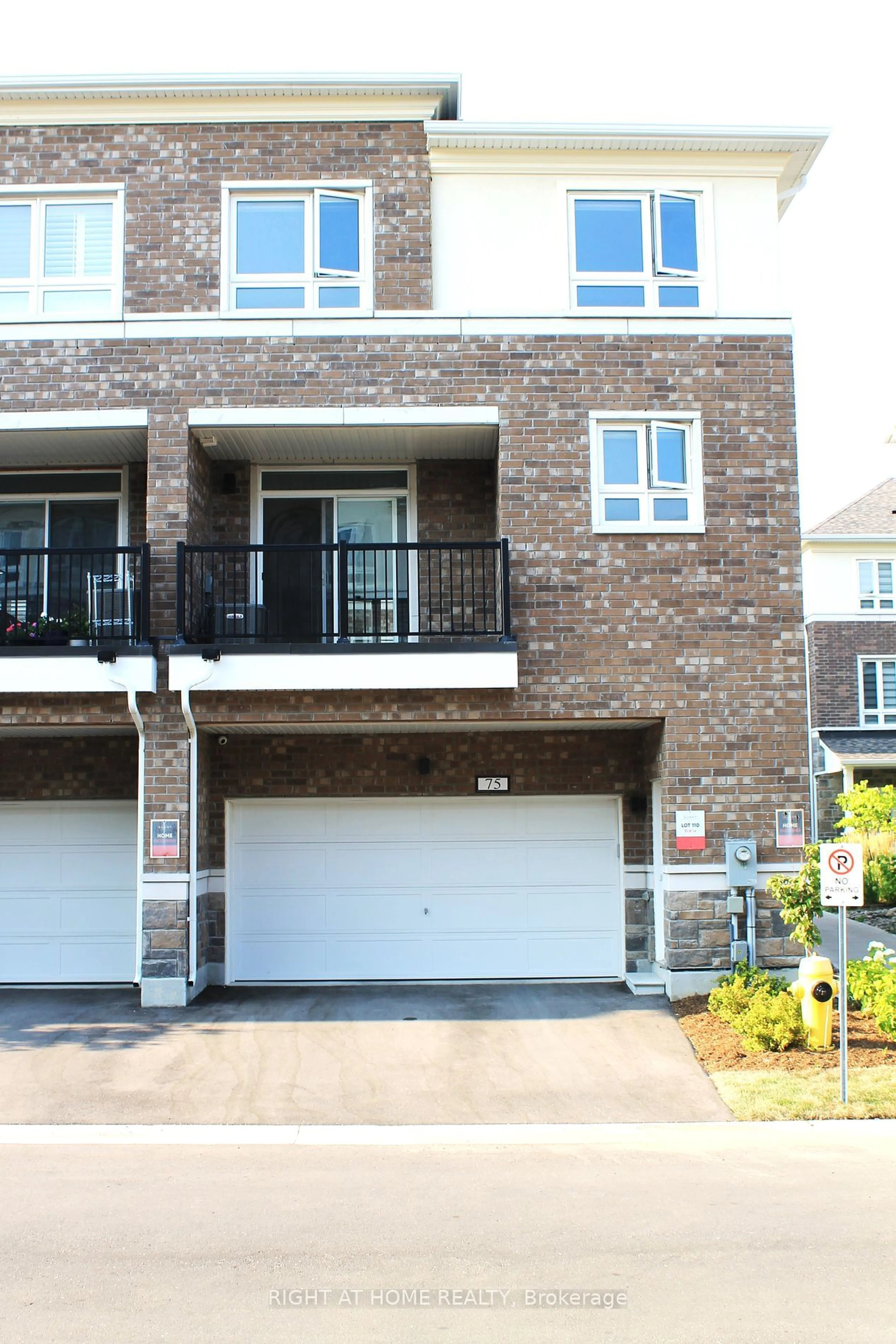 A pic from exterior of the house or condo for 75 Massachusetts Lane, Markham Ontario L6E 0V6