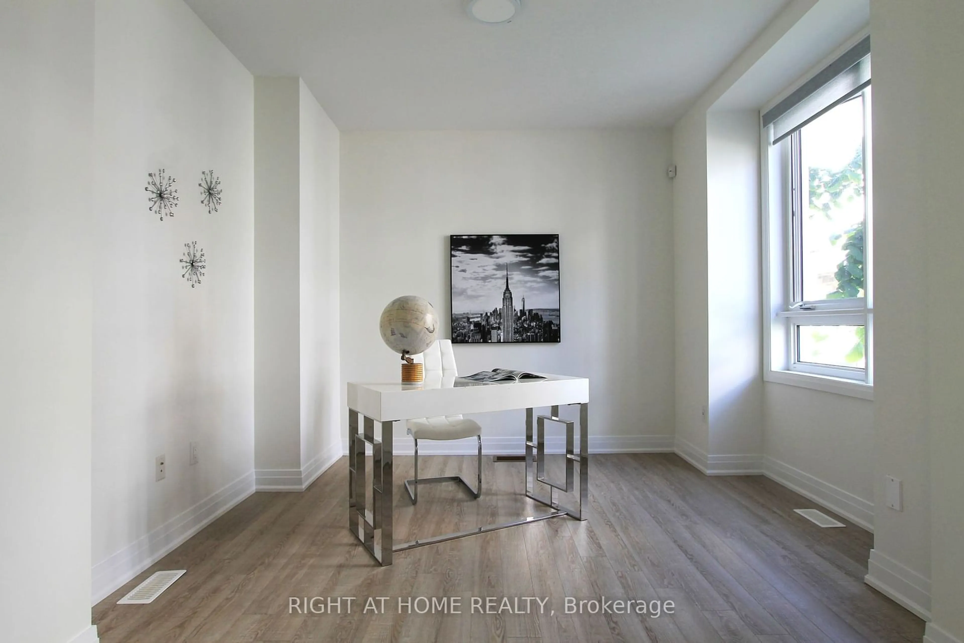 A pic of a room, wood floors for 75 Massachusetts Lane, Markham Ontario L6E 0V6