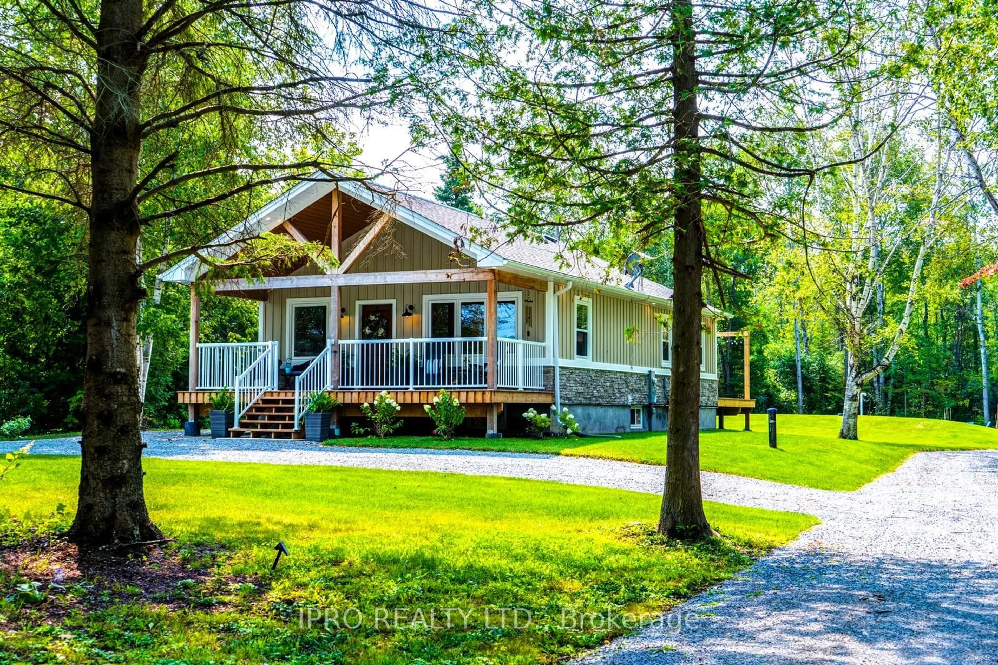 Frontside or backside of a home, cottage for 26010 Mccowan Rd, Georgina Ontario L0E 1R0