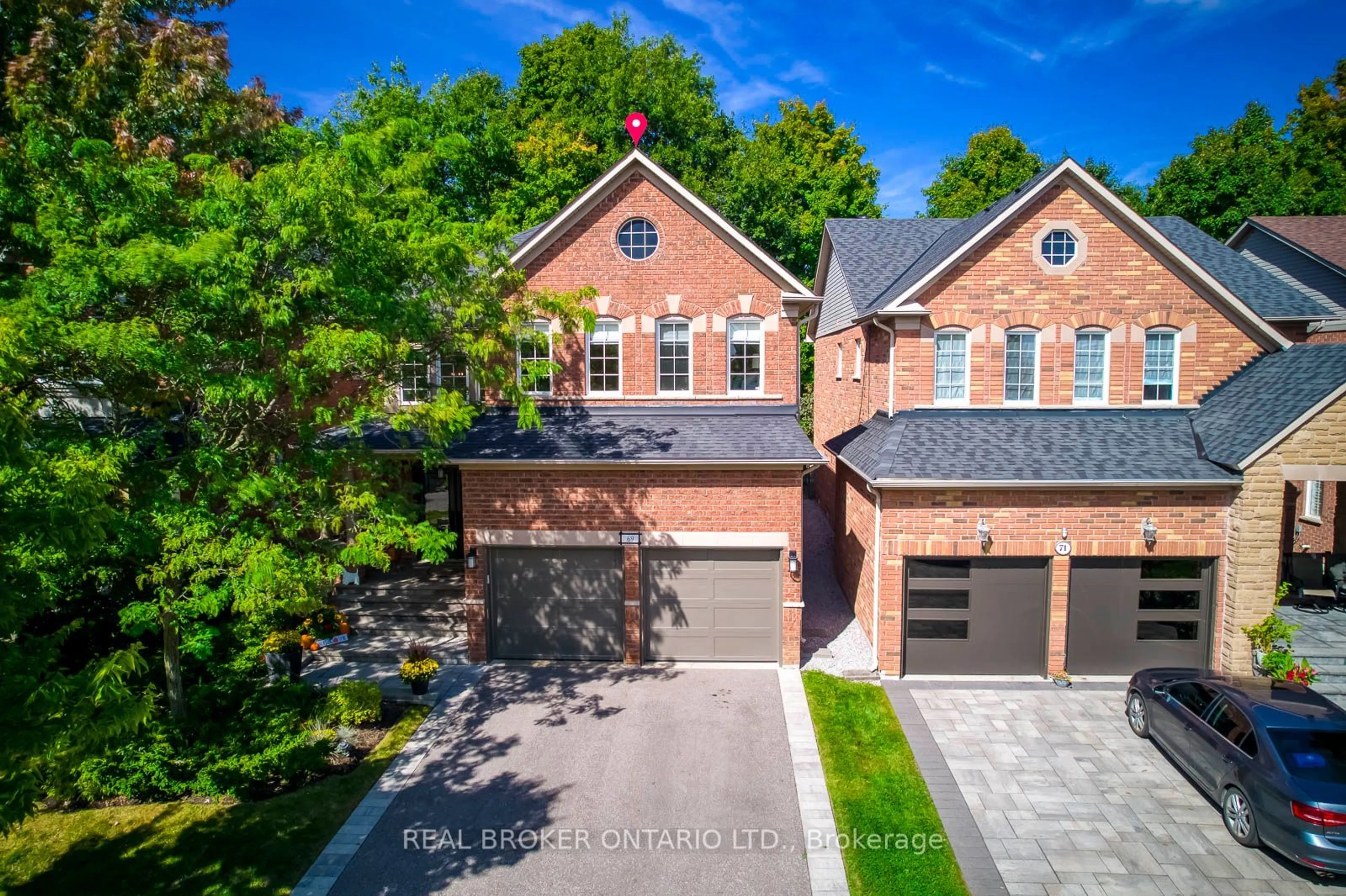 Home with brick exterior material for 69 Richvalley Cres, Richmond Hill Ontario L4E 4C8