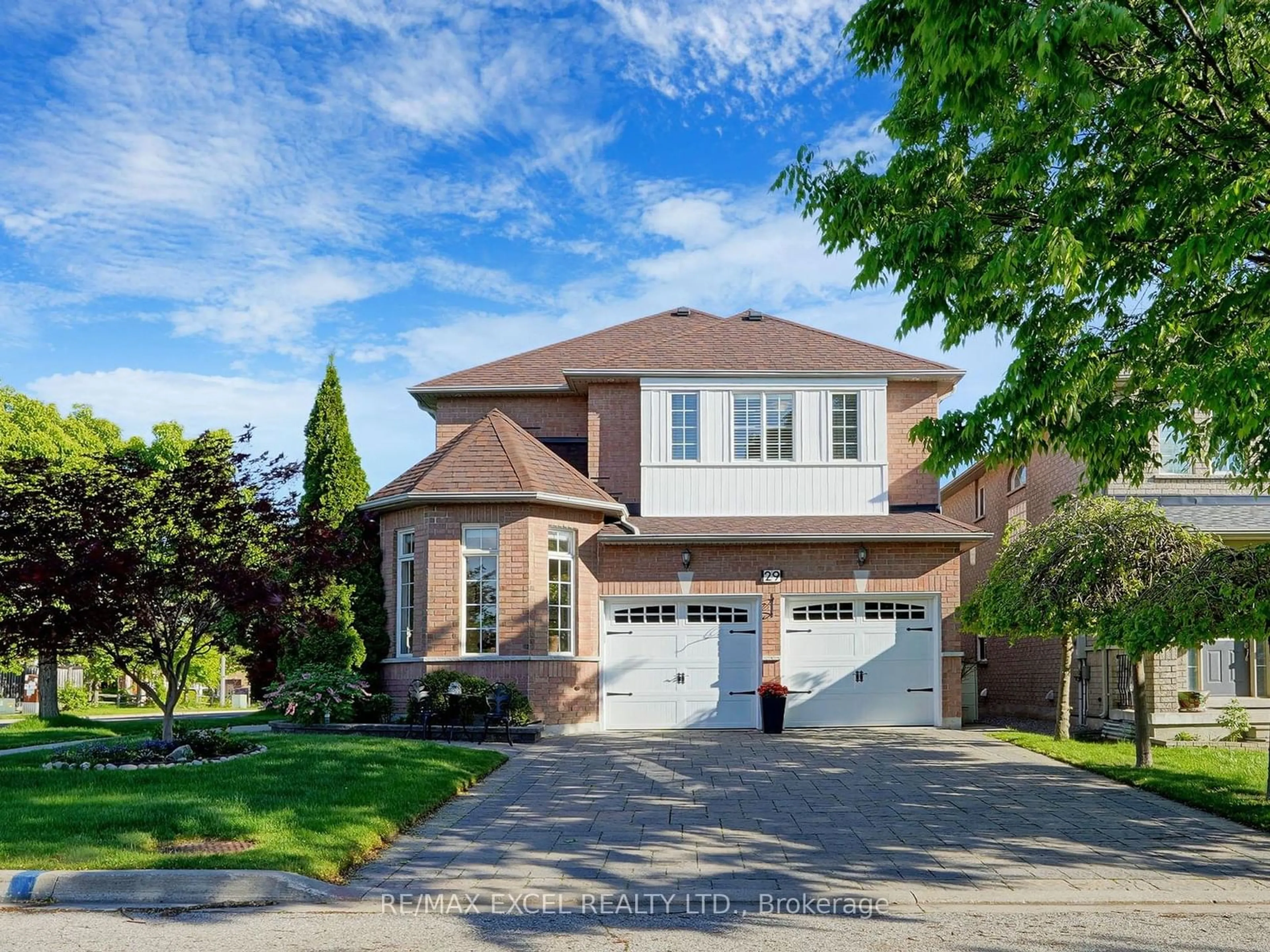 Frontside or backside of a home, the street view for 29 Westchester Cres, Markham Ontario L6C 2X4