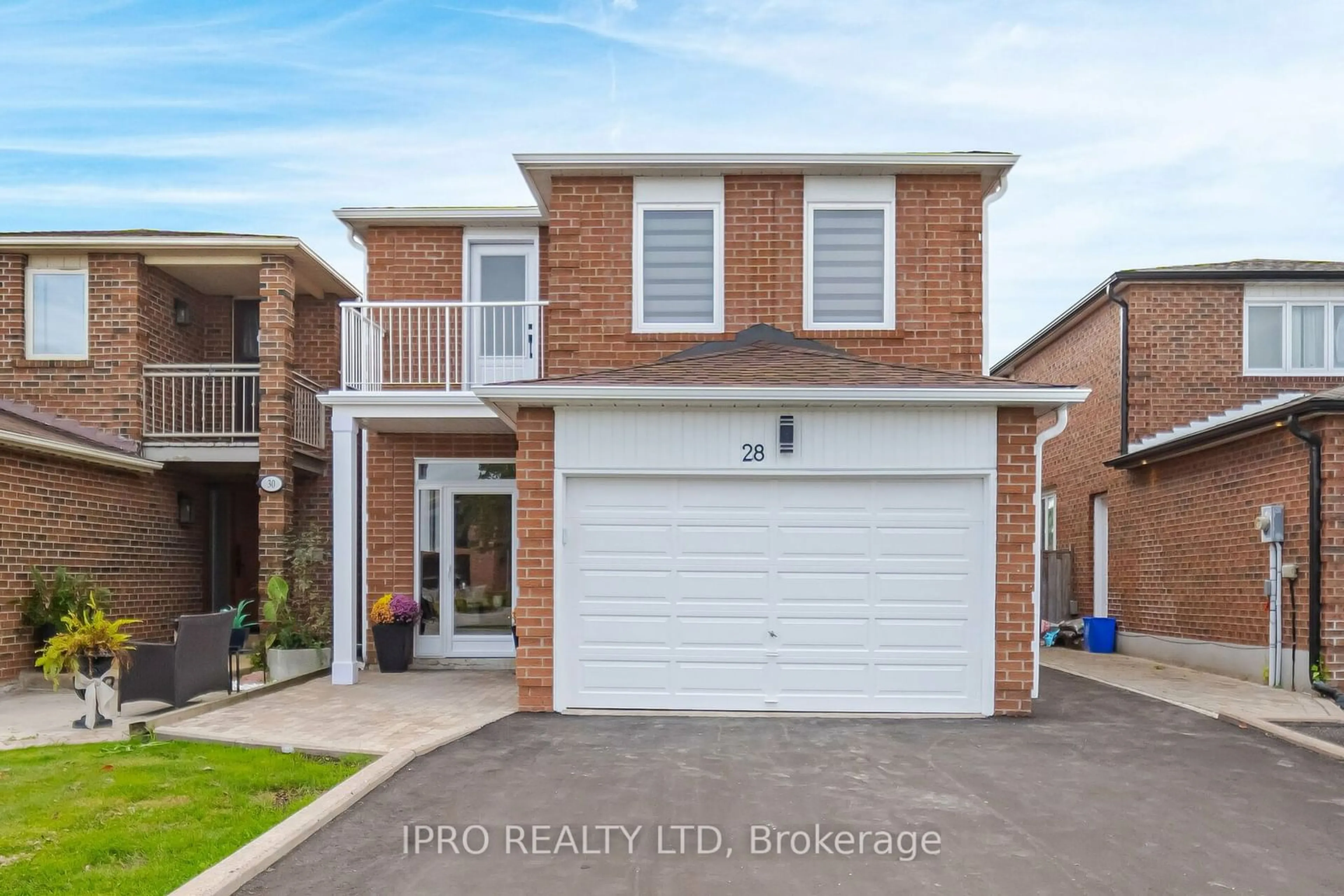 Home with brick exterior material for 28 Terra Rd, Vaughan Ontario L4L 3J4