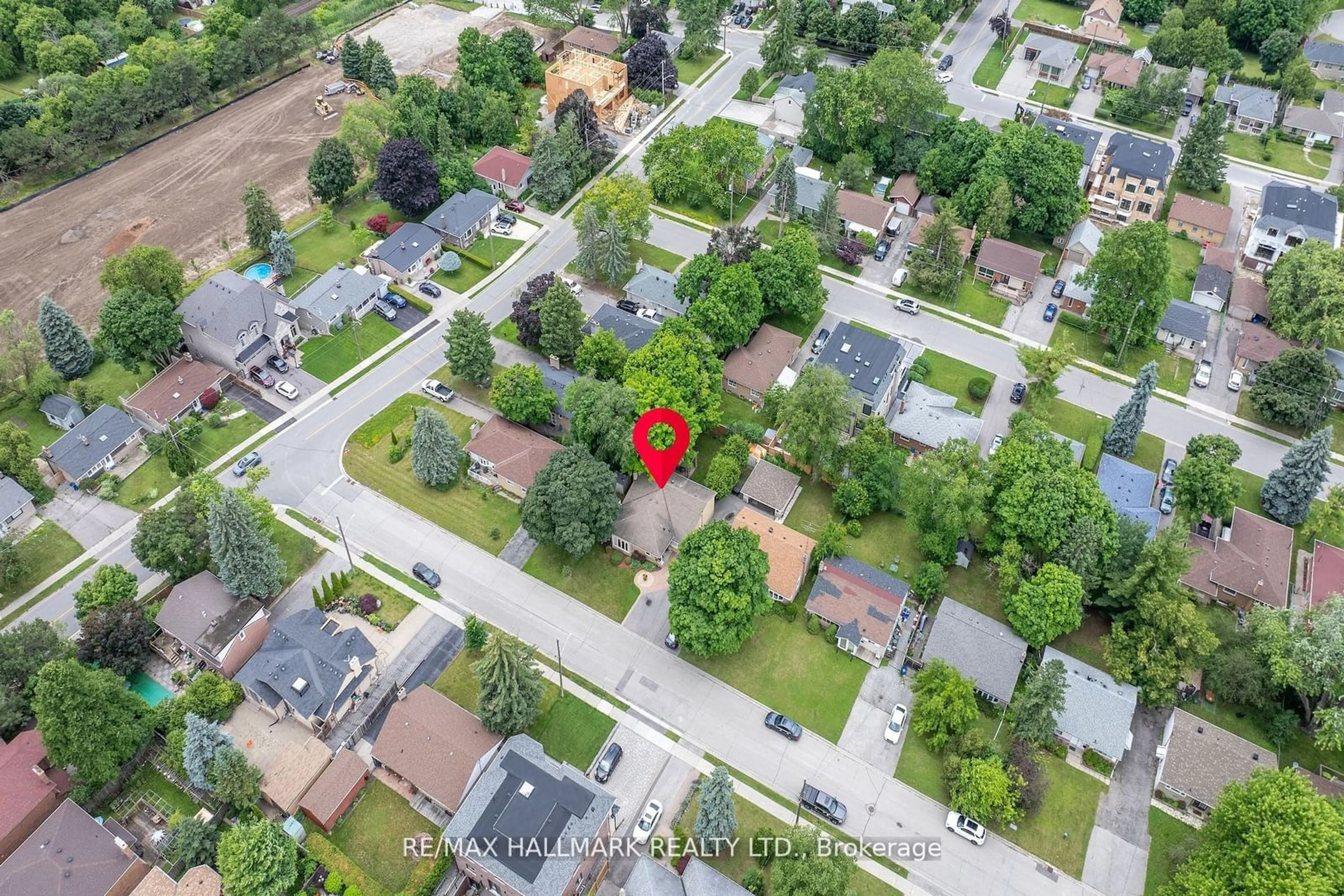 Frontside or backside of a home, the street view for 289 Paliser Cres, Richmond Hill Ontario L4C 1R9