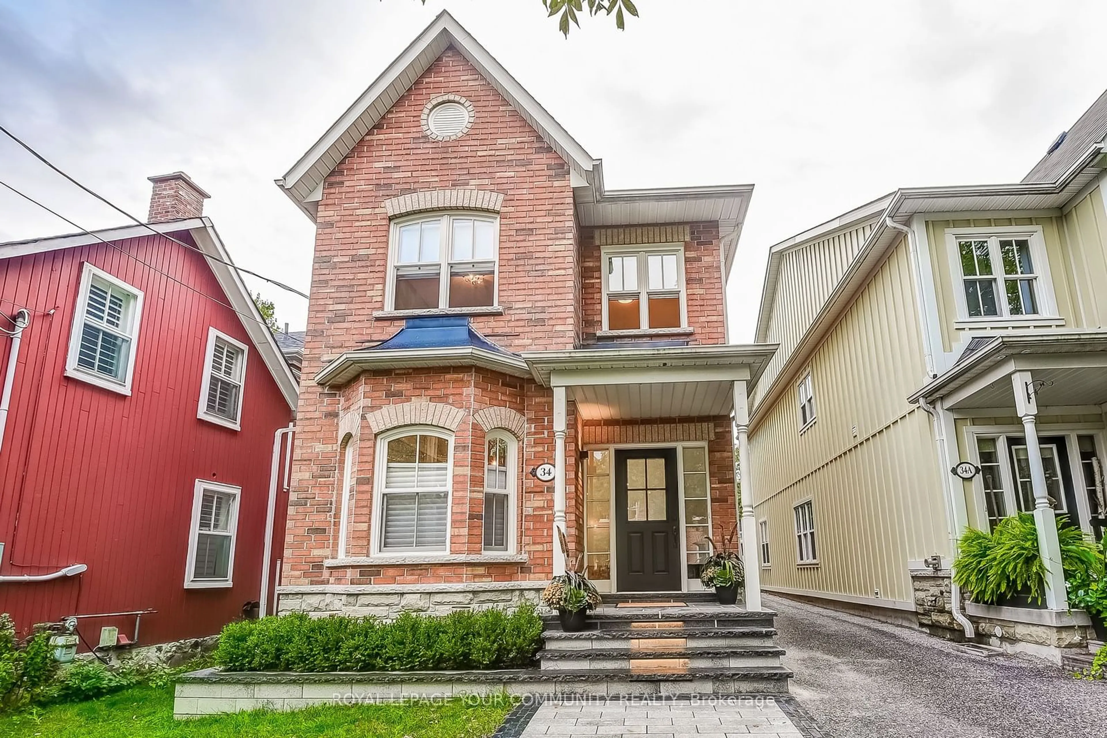 Home with brick exterior material for 34 Washington St, Markham Ontario L3P 2R5