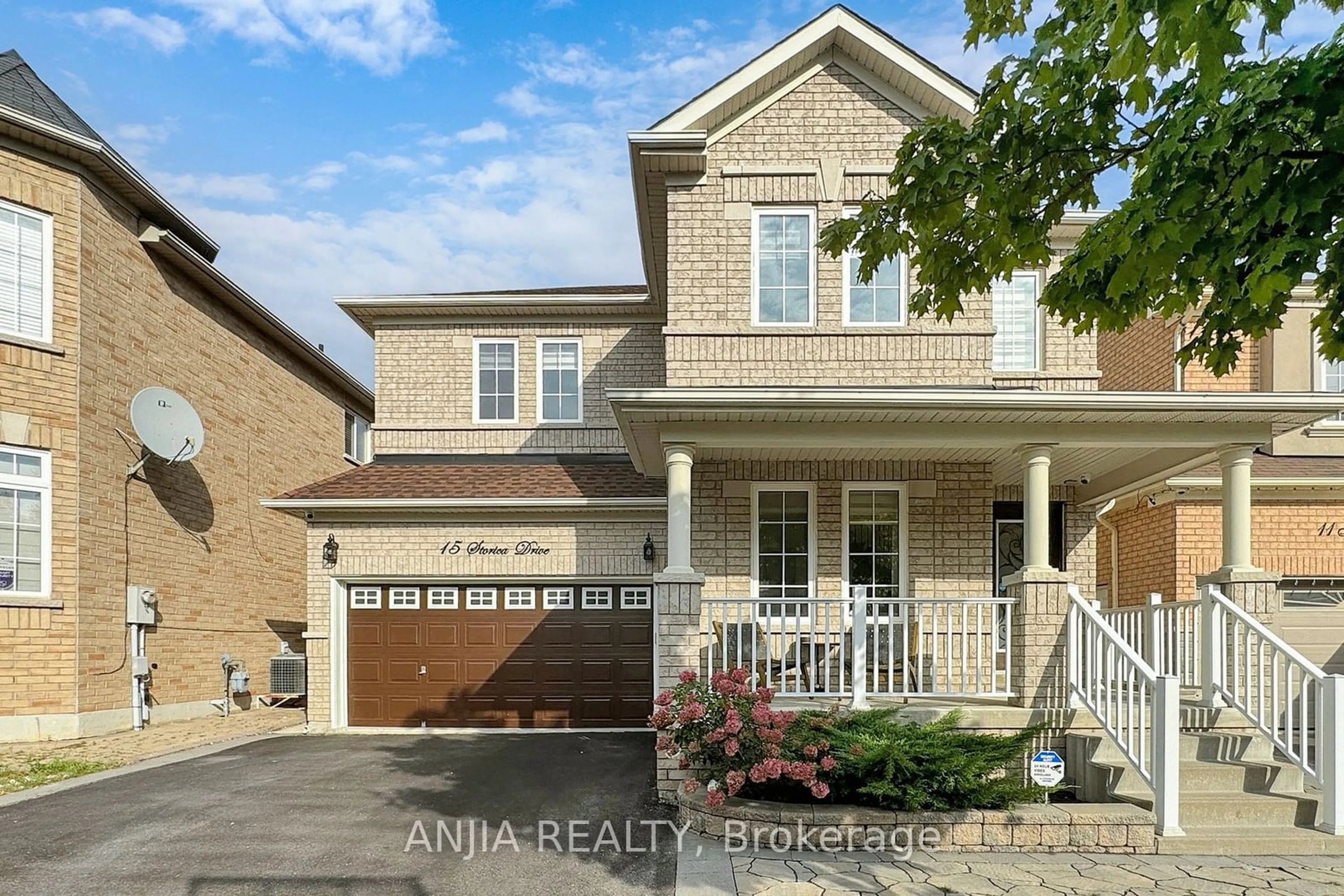 Home with brick exterior material for 15 Storica Dr, Vaughan Ontario L4H 0R8