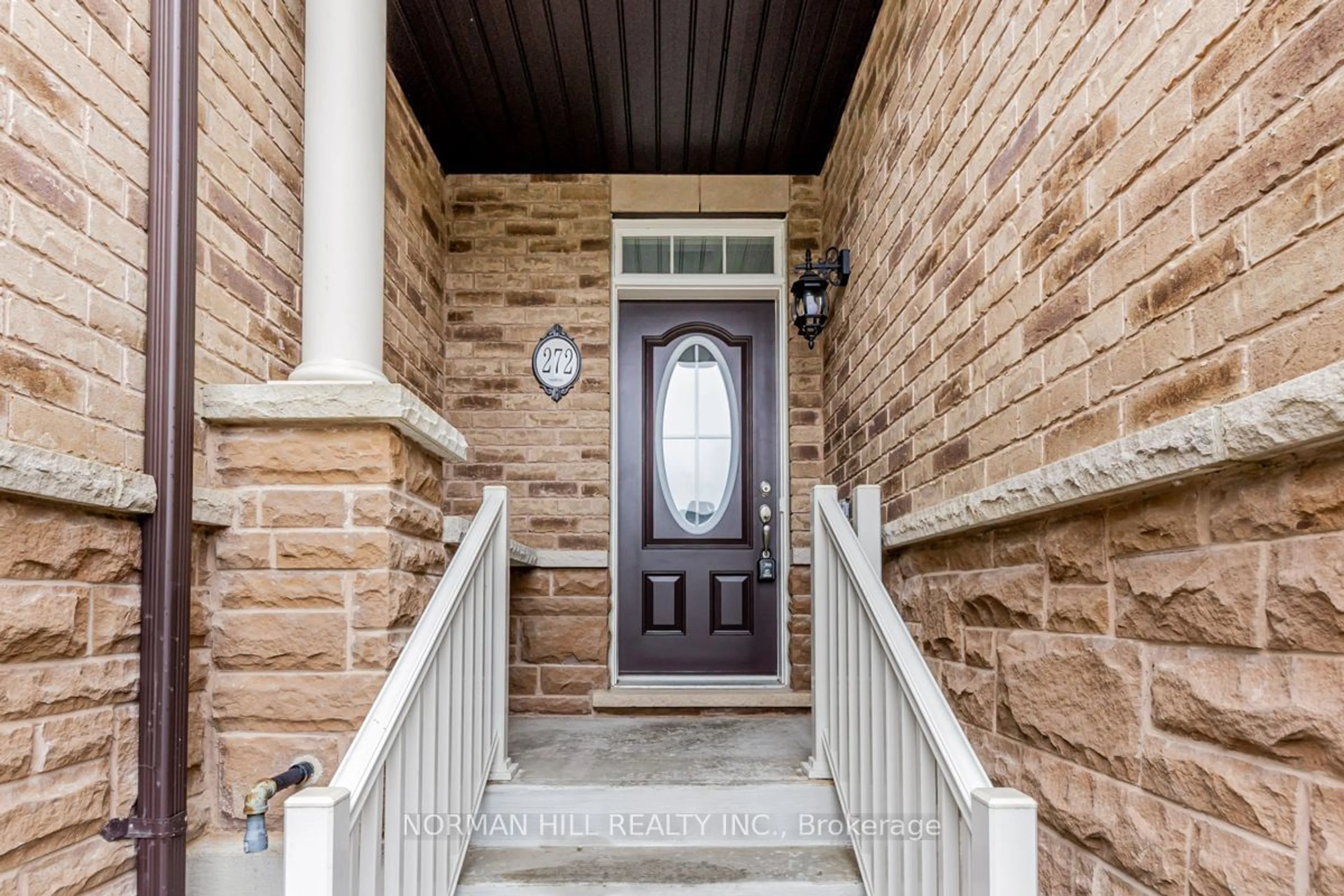 Indoor entryway for 272 Riverlands Ave, Markham Ontario L6B 0W2