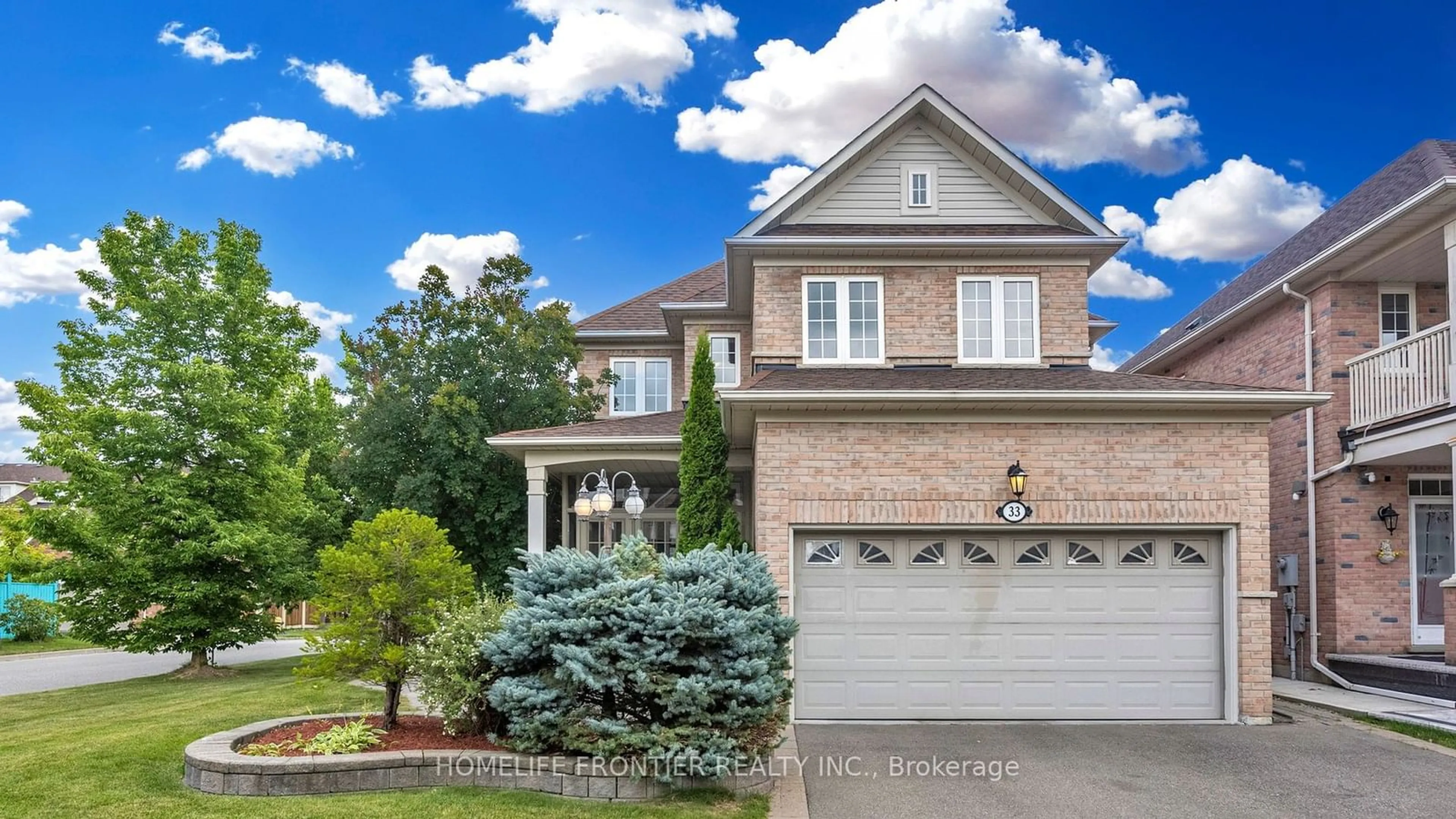 Frontside or backside of a home for 33 Irish Rose Dr, Markham Ontario L6C 2E1