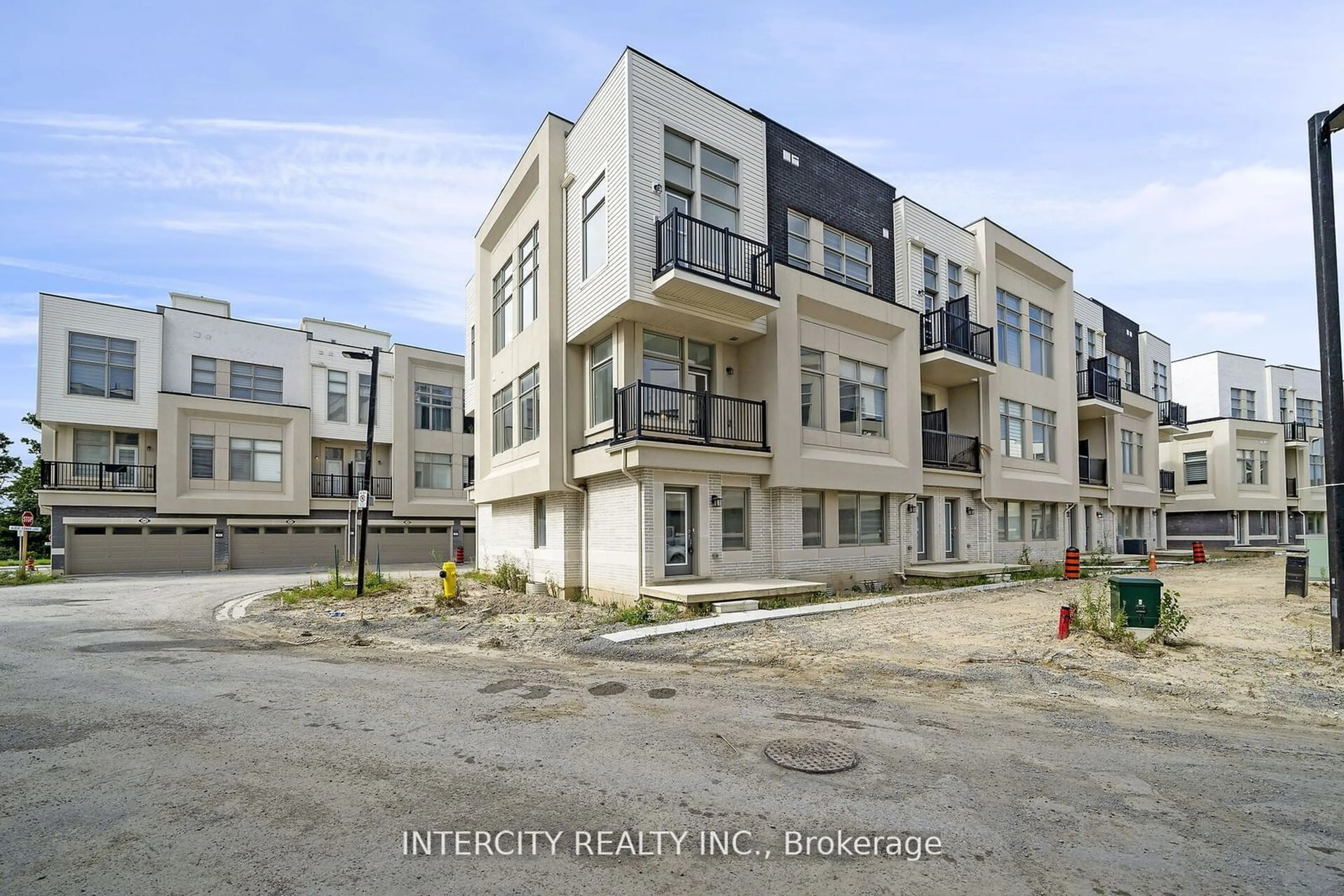 A pic from exterior of the house or condo, the street view for 7 Albert Firman Lane, Markham Ontario L6C 3B5