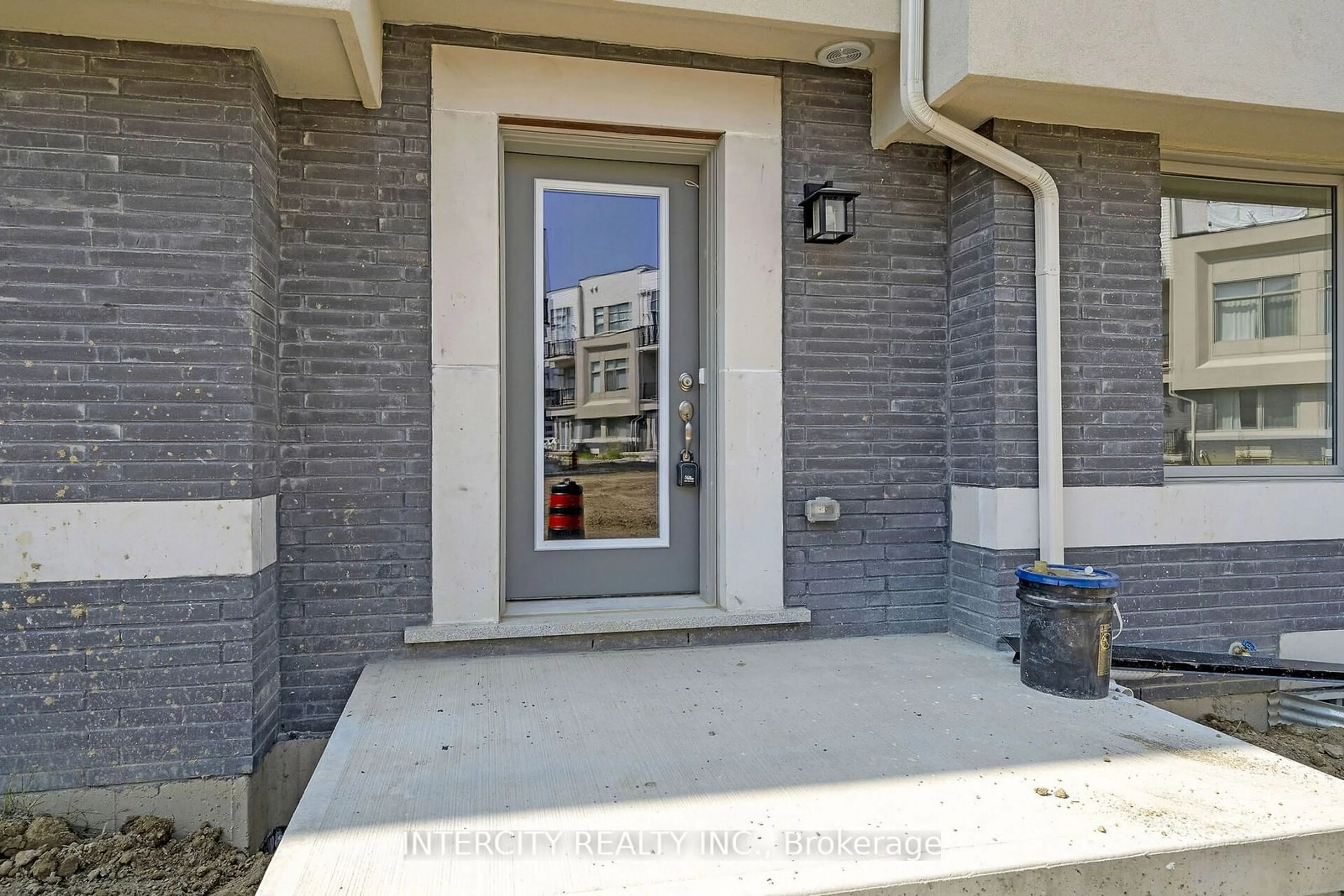 A pic from exterior of the house or condo, the street view for 23 Albert Firman Lane, Markham Ontario L6C 3B5