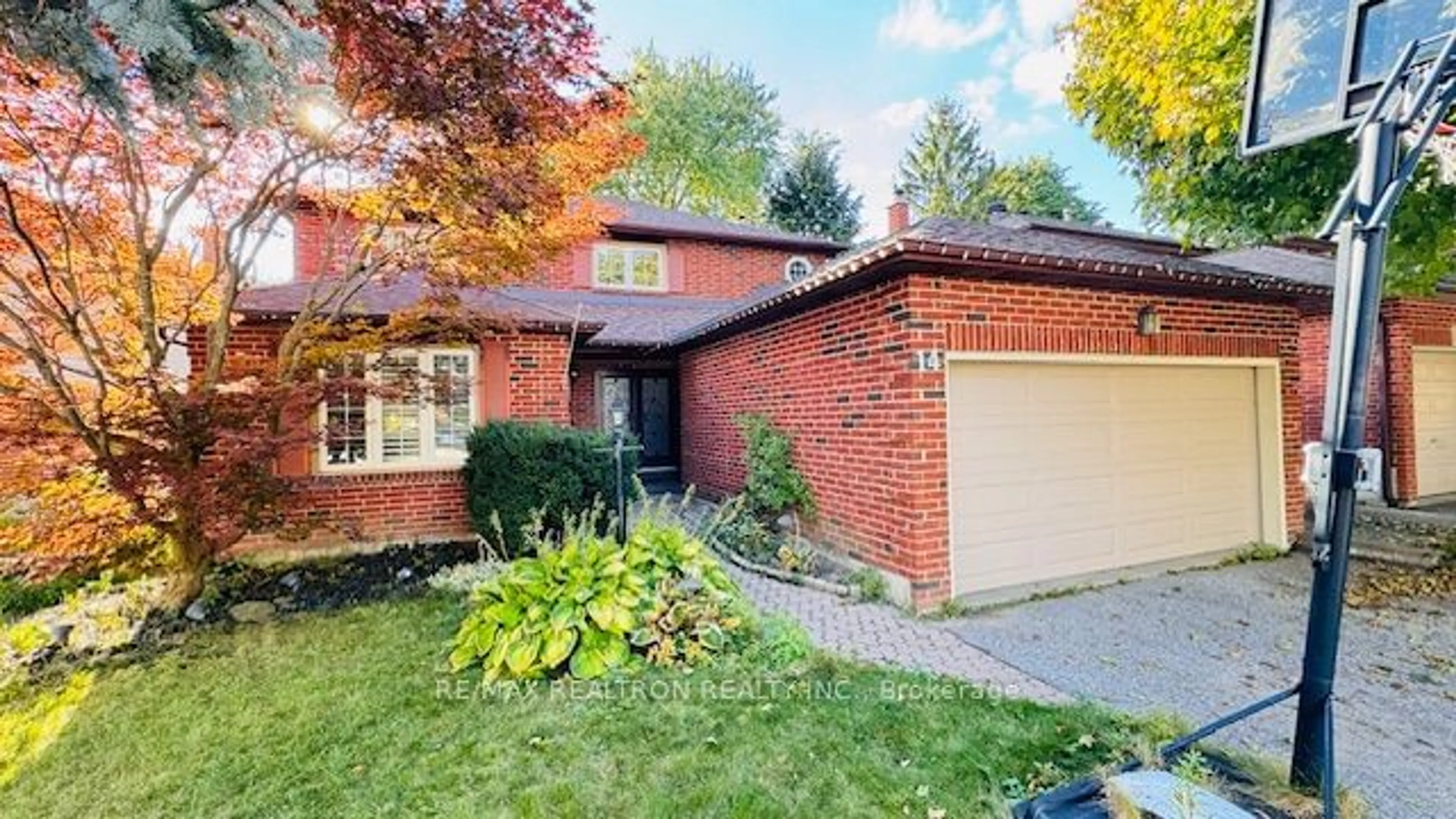 Home with brick exterior material for 14 Mintleaf Gate, Markham Ontario L3P 5X4