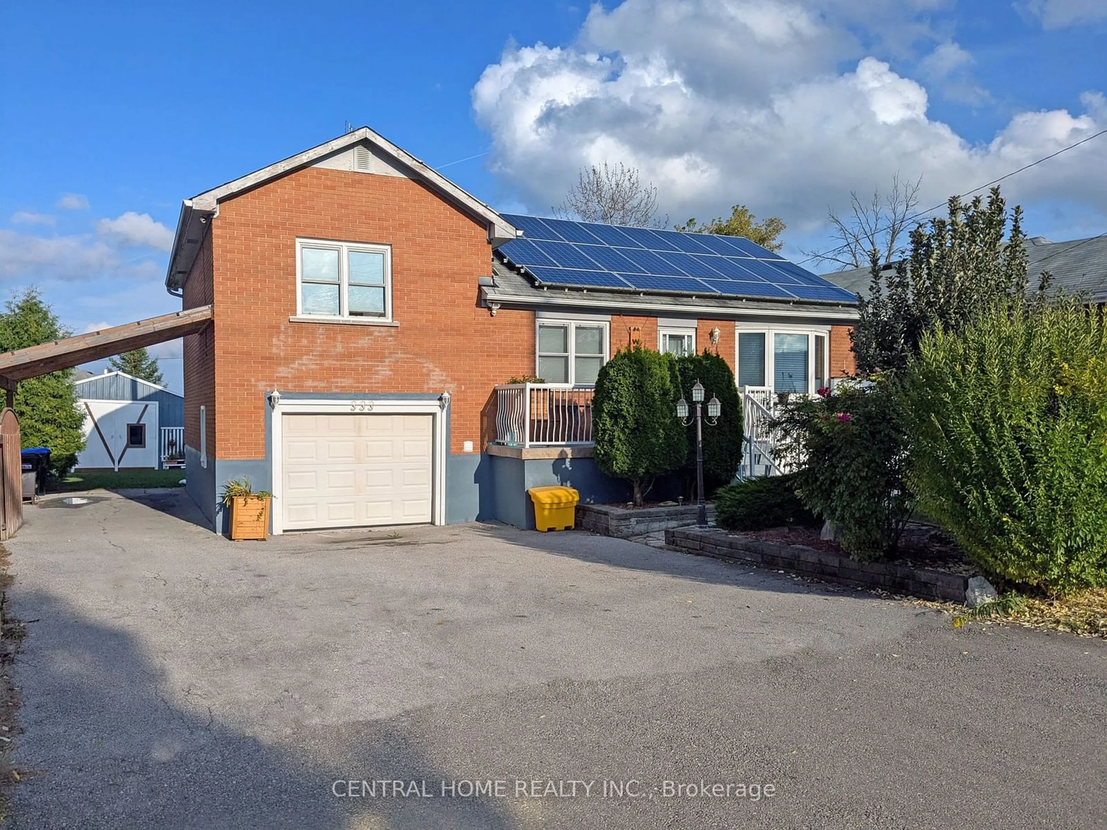 Frontside or backside of a home for 333 Walker Ave, Bradford West Gwillimbury Ontario L3Z 1Y7