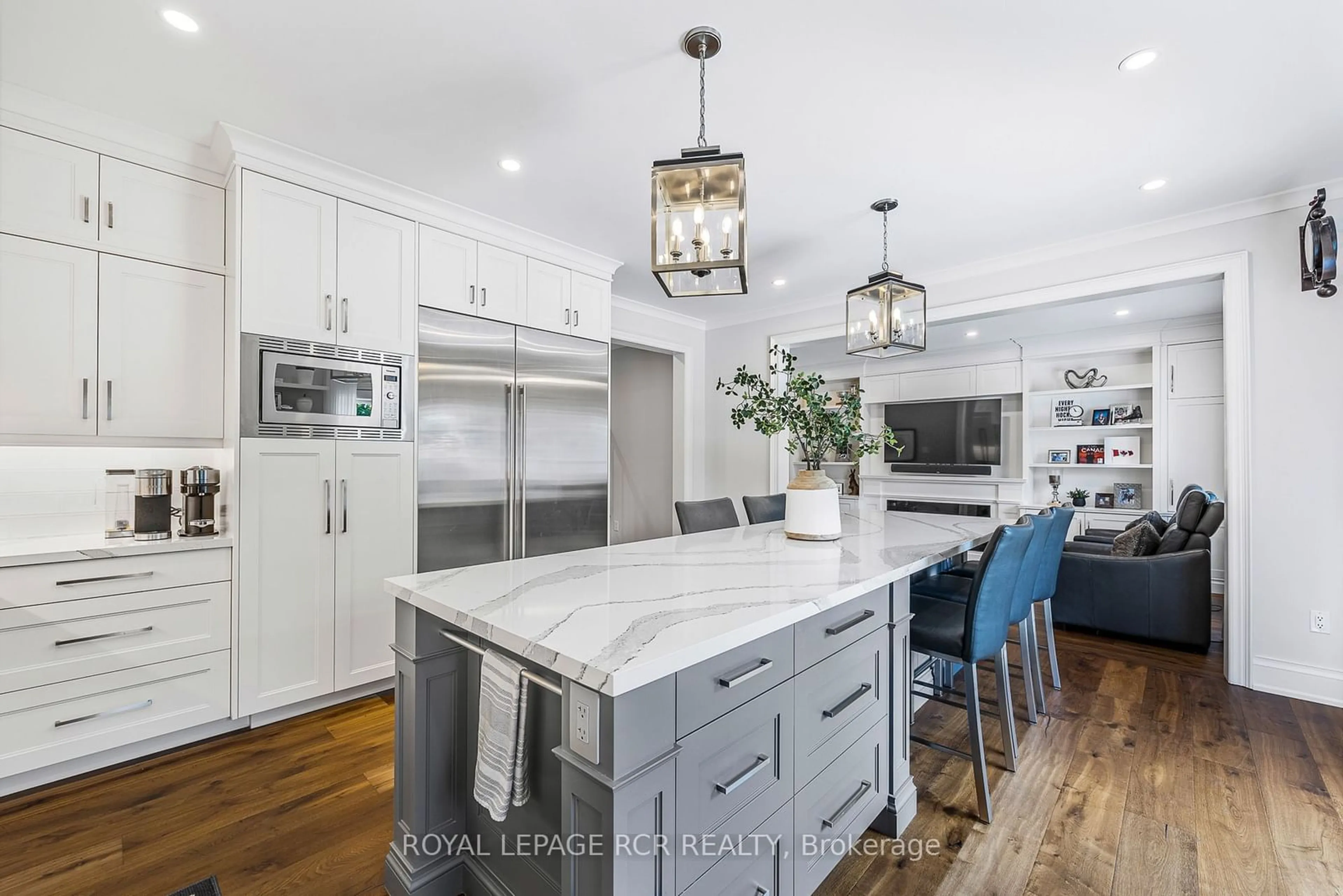 Open concept kitchen for 13 James Ratcliff Ave, Whitchurch-Stouffville Ontario L4A 1P2