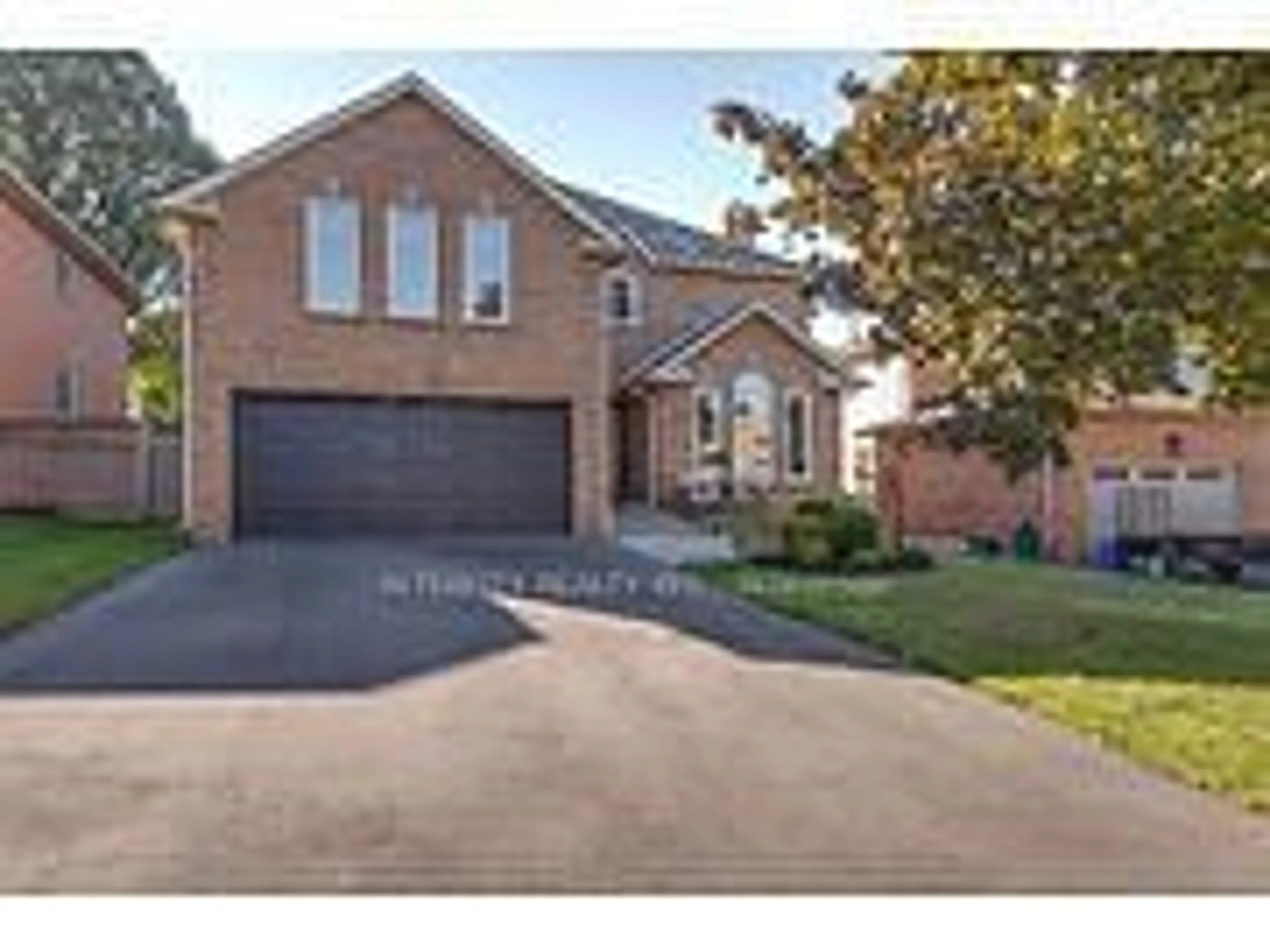 Frontside or backside of a home, the street view for 11 Raiford St, Aurora Ontario L4G 6J2