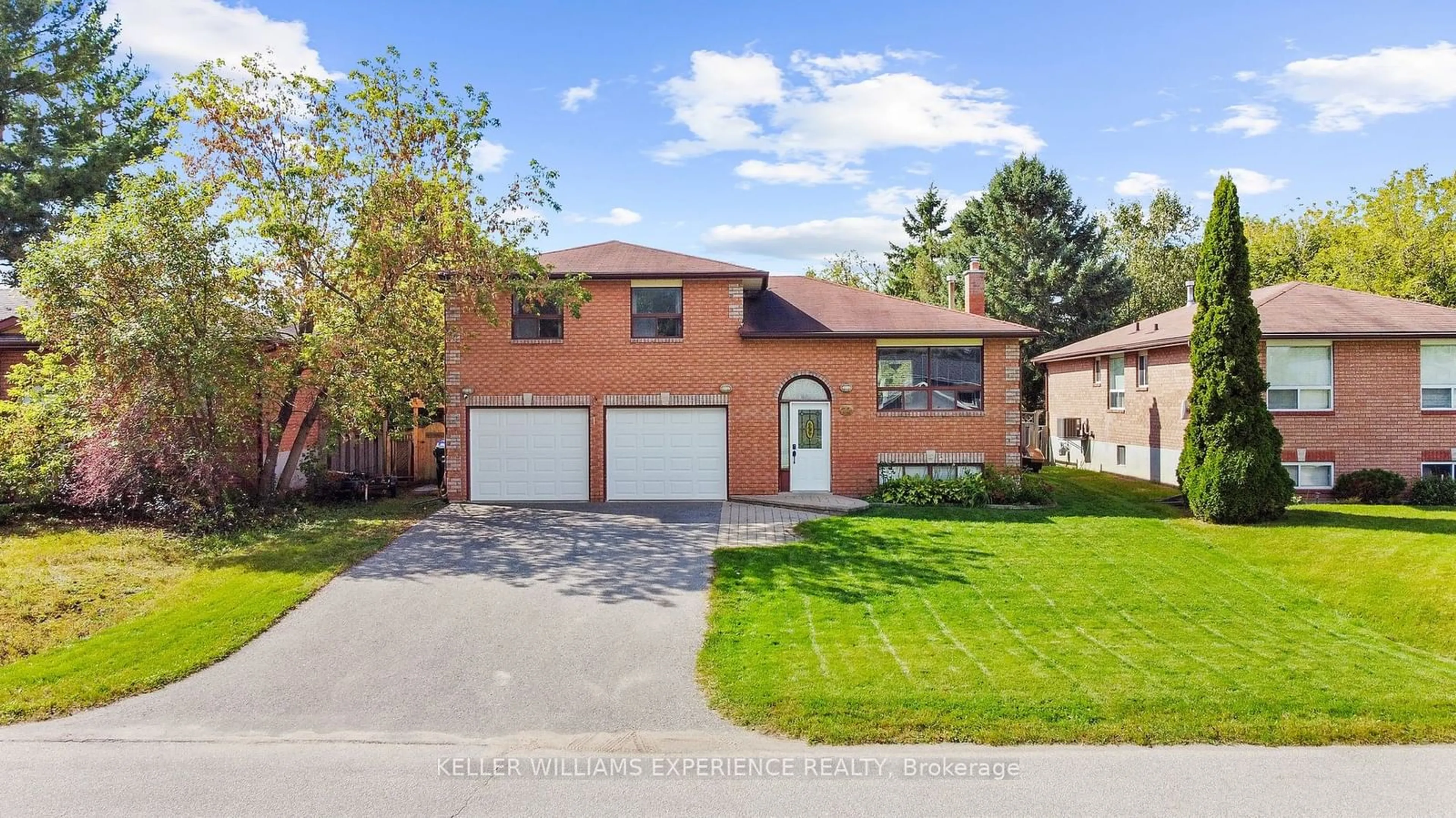 A pic from exterior of the house or condo, the fenced backyard for 22 Mansonic Way, Essa Ontario L3W 0J7