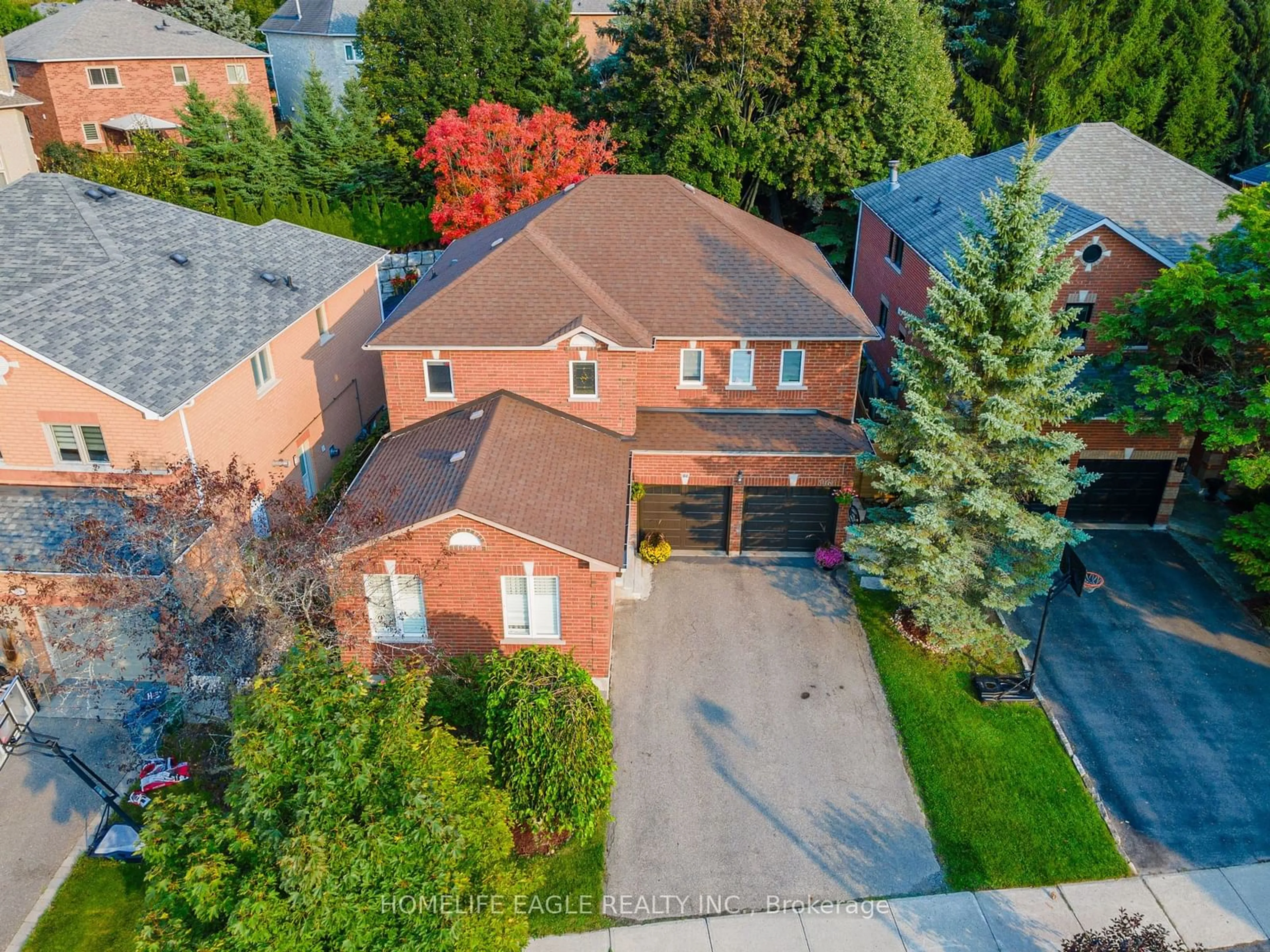 Home with brick exterior material for 160 Carlyle Cres, Aurora Ontario L4G 6P8