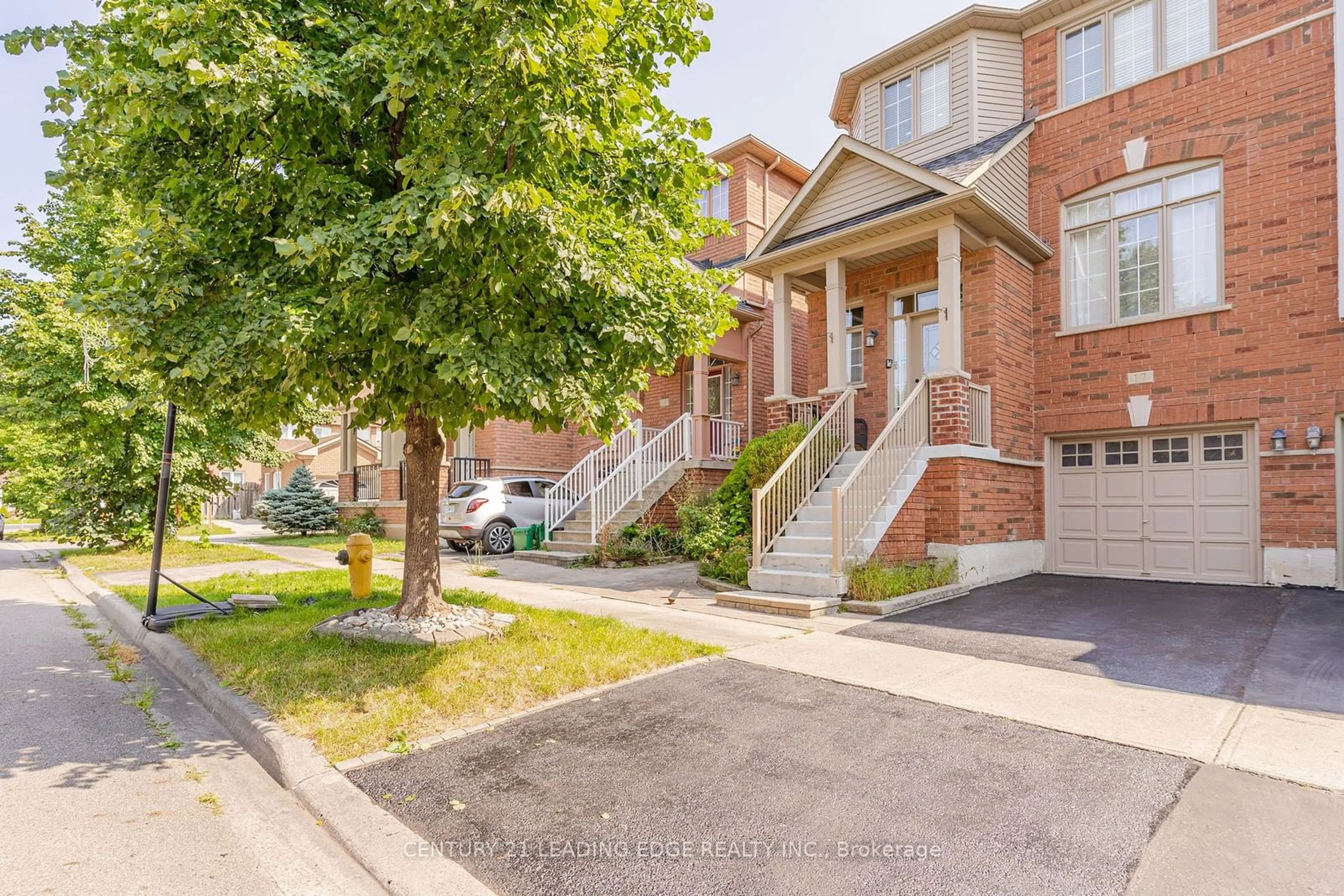 Home with brick exterior material for 17 Henrietta St, Markham Ontario L6C 2E9