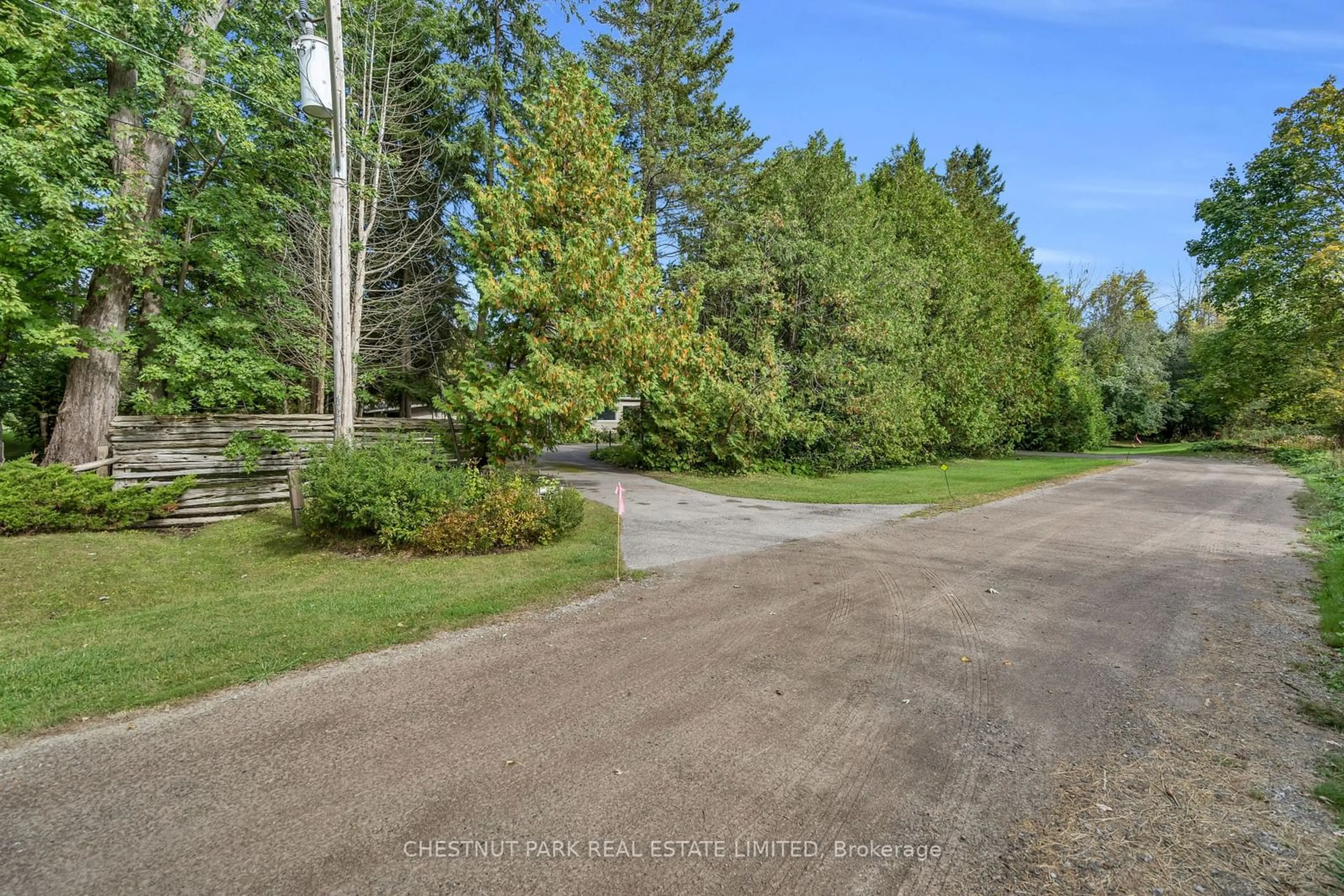 Street view for 89 Pine Post Rd, Georgina Ontario L4P 3C8