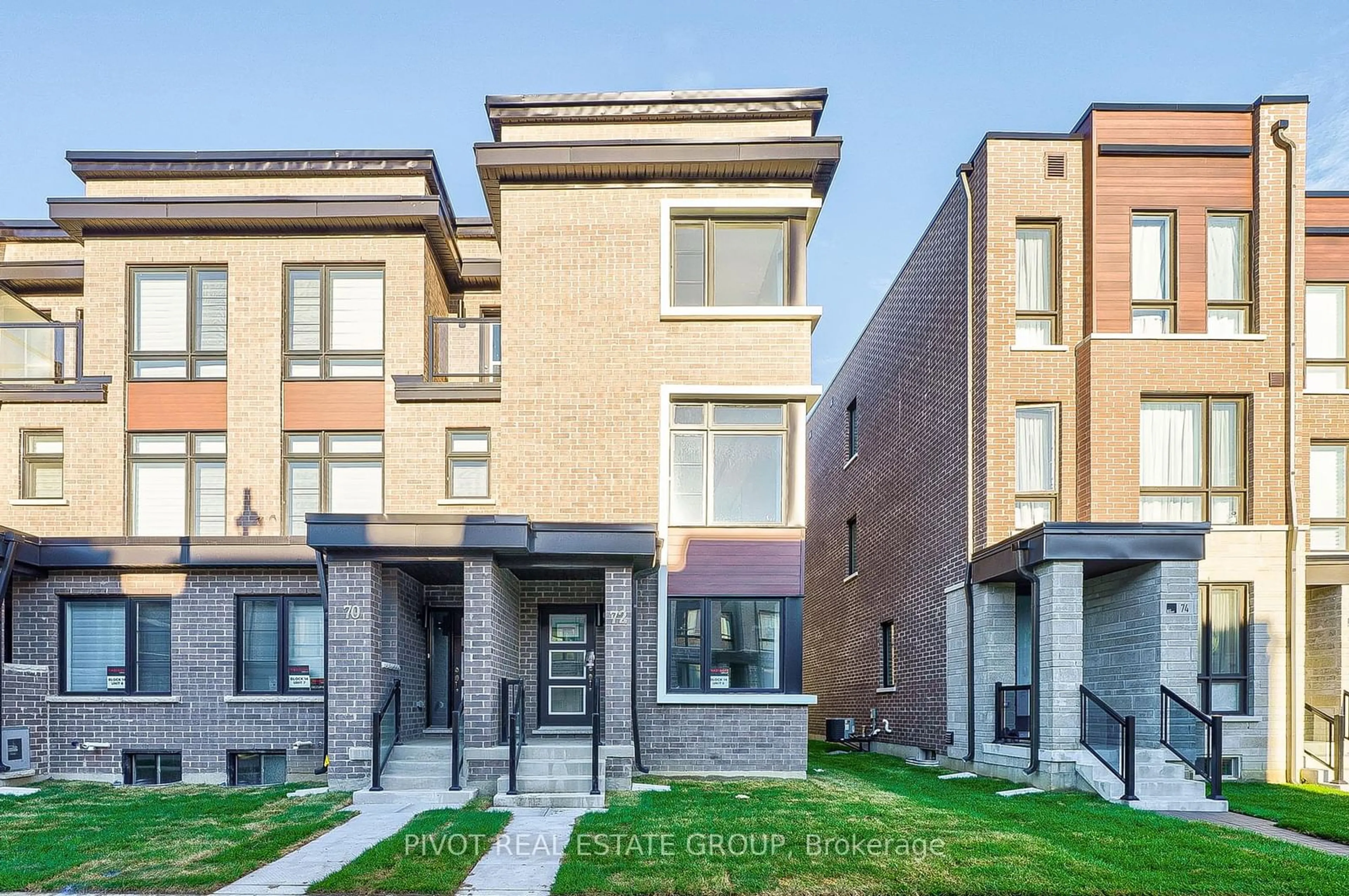 A pic from exterior of the house or condo for 72 Stauffer Cres, Markham Ontario L6B 1R1