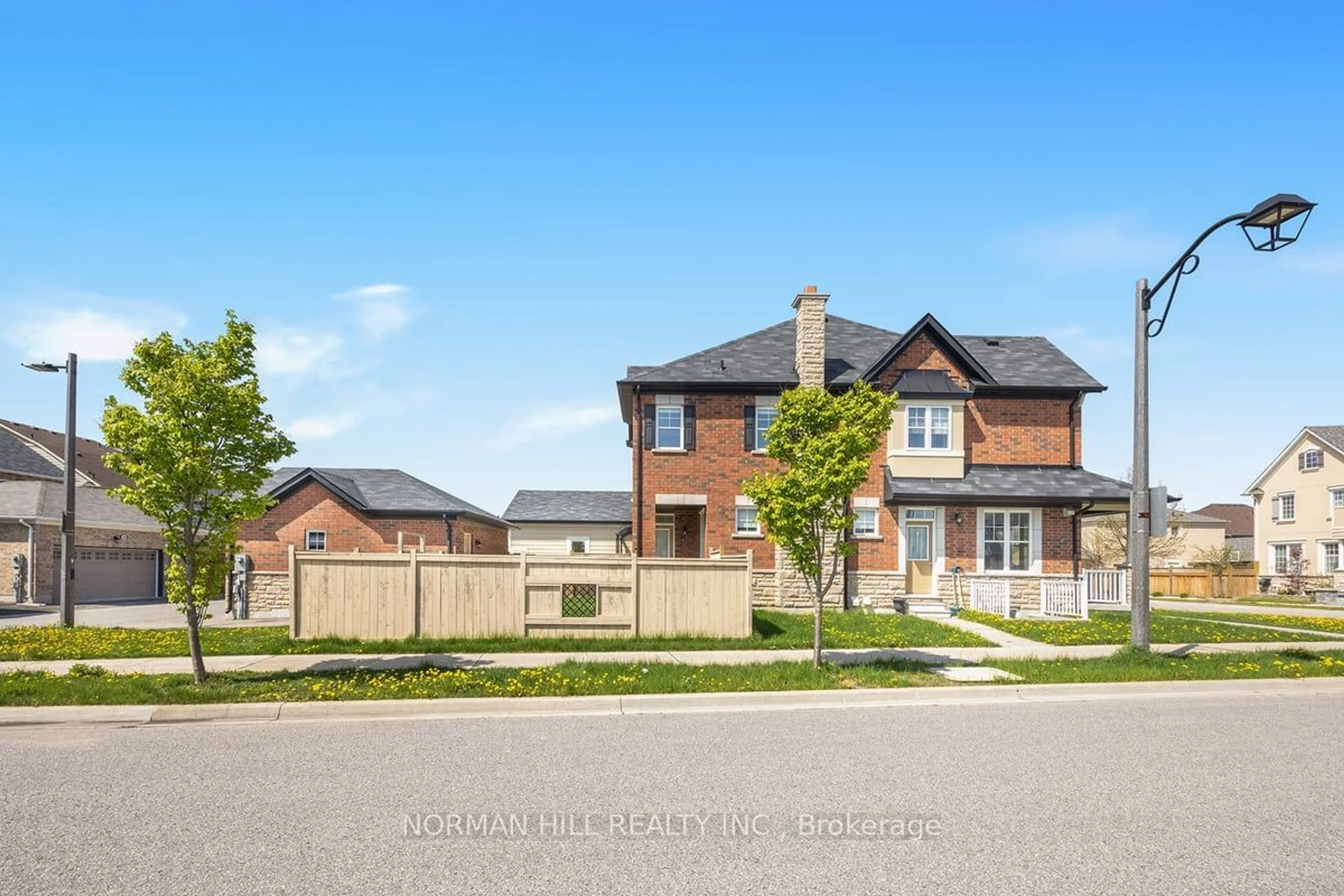 Home with brick exterior material for 227 Almira Ave, Markham Ontario L6B 0Z2