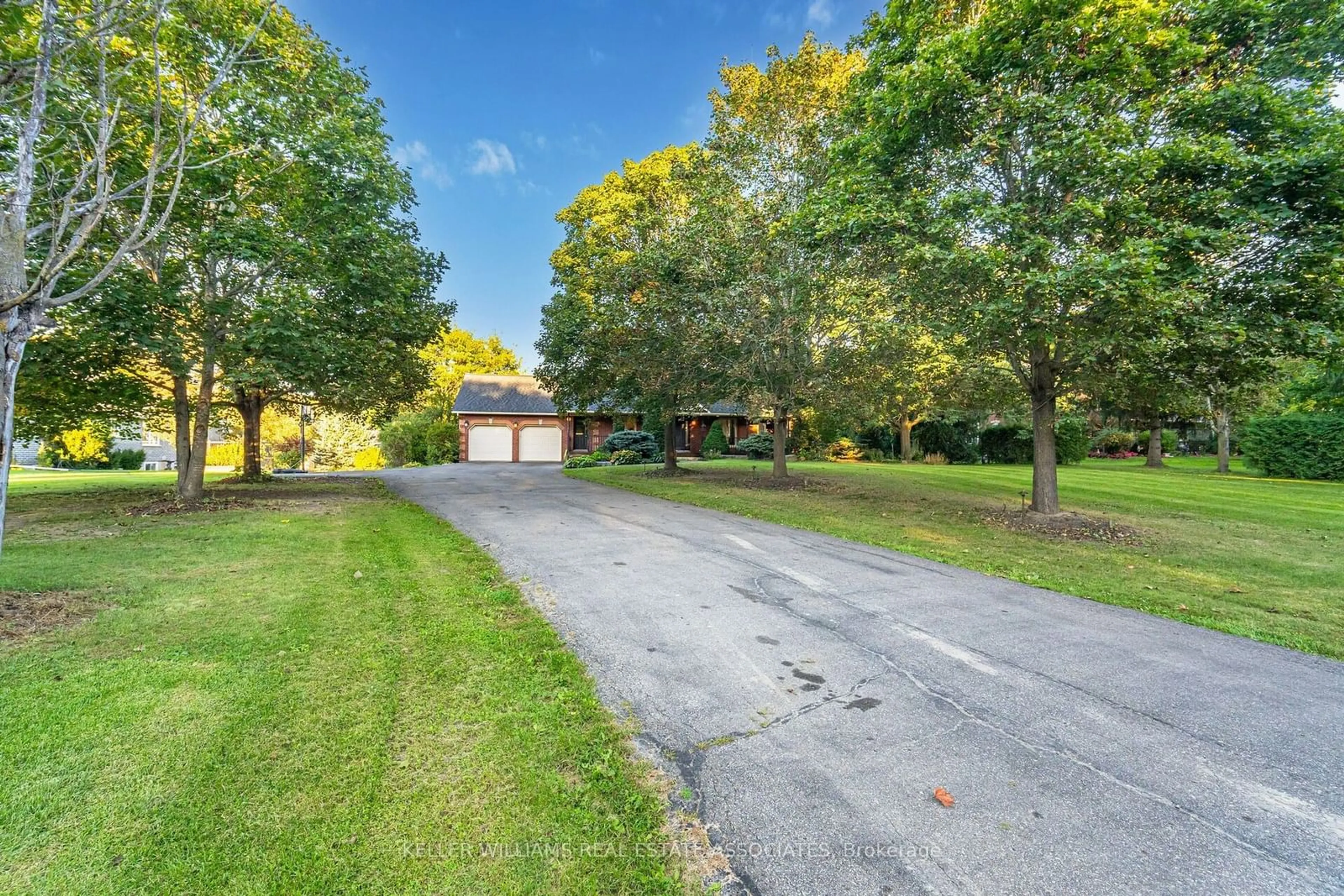 A pic from outside/outdoor area/front of a property/back of a property/a pic from drone, street for 7521 Keenansville Rd, New Tecumseth Ontario L0G 1W0