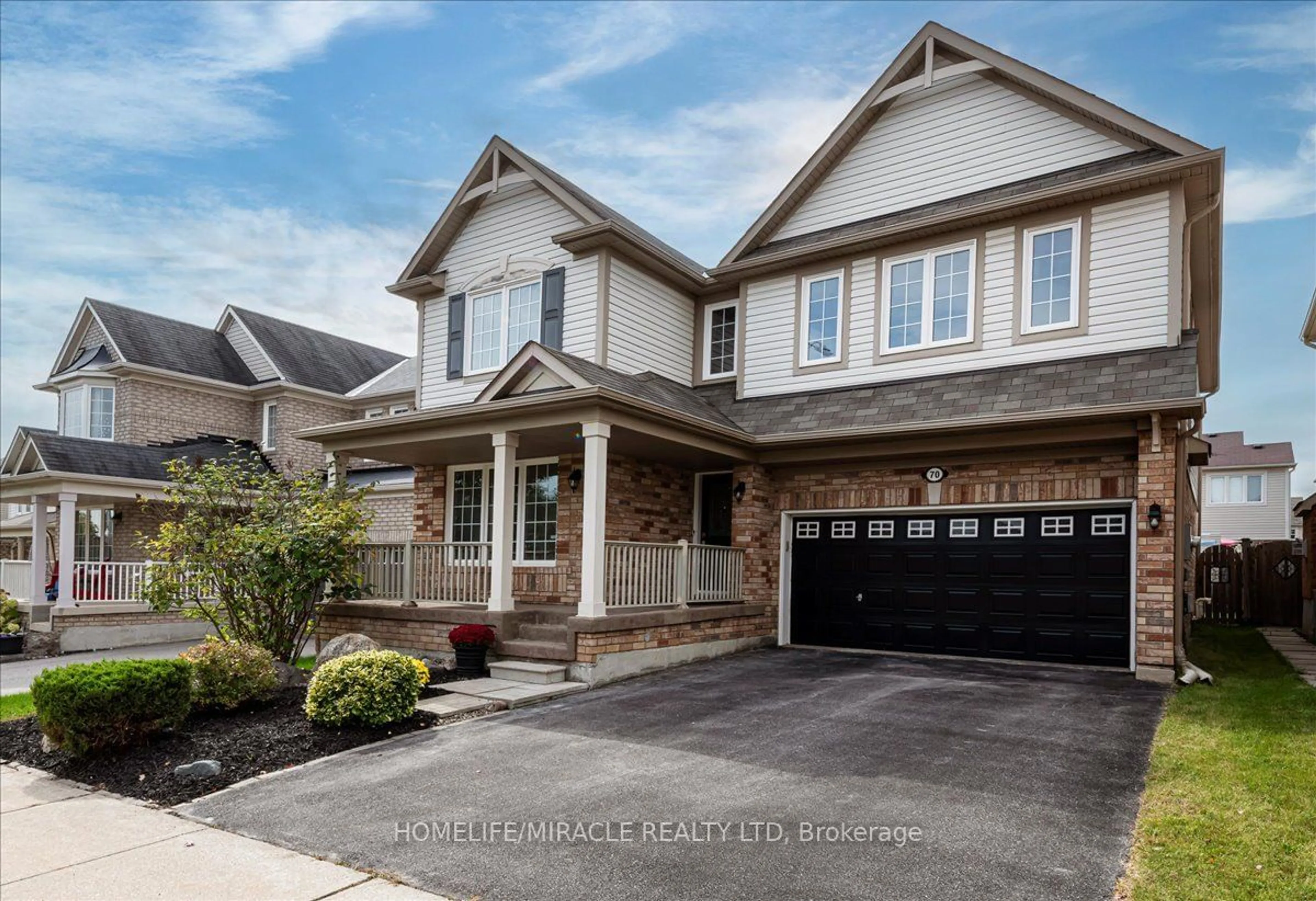 Frontside or backside of a home, cottage for 70 Steele St, New Tecumseth Ontario L9R 0E6