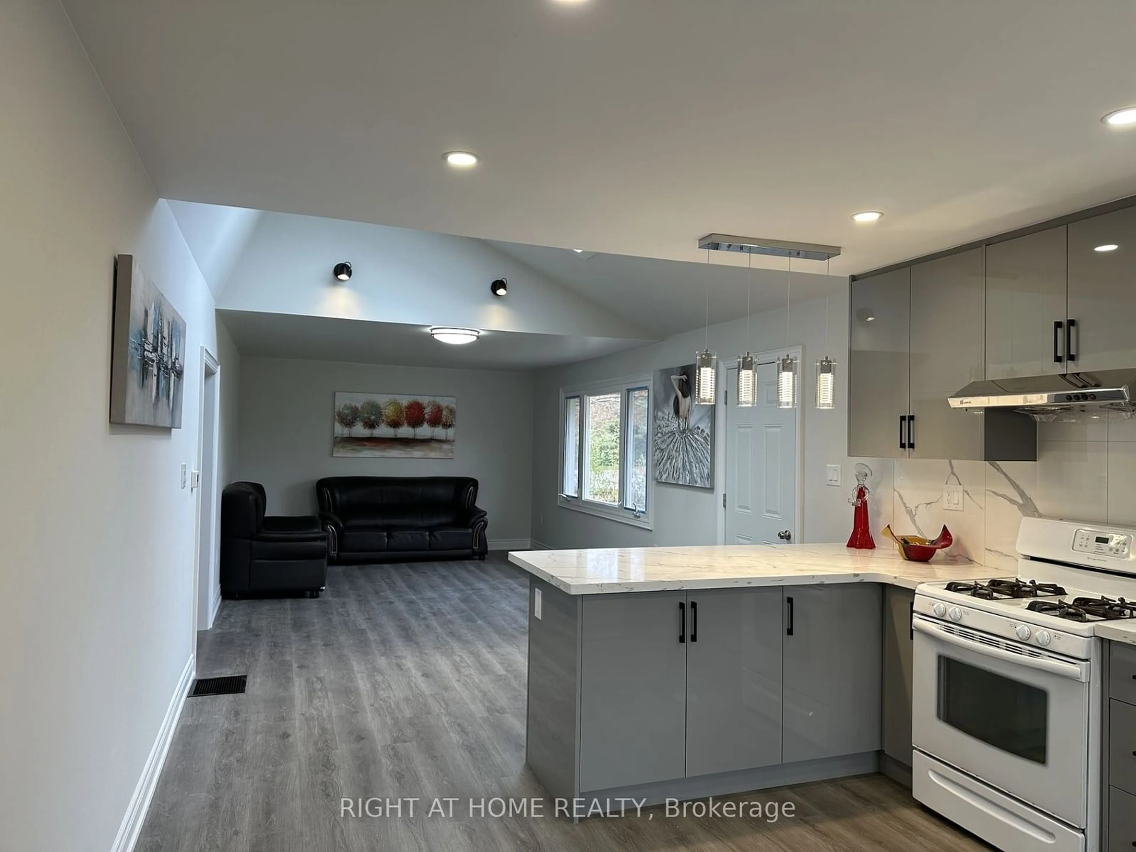 Open concept kitchen, unknown for 108 Virginia Blvd, Georgina Ontario L0E 1R0