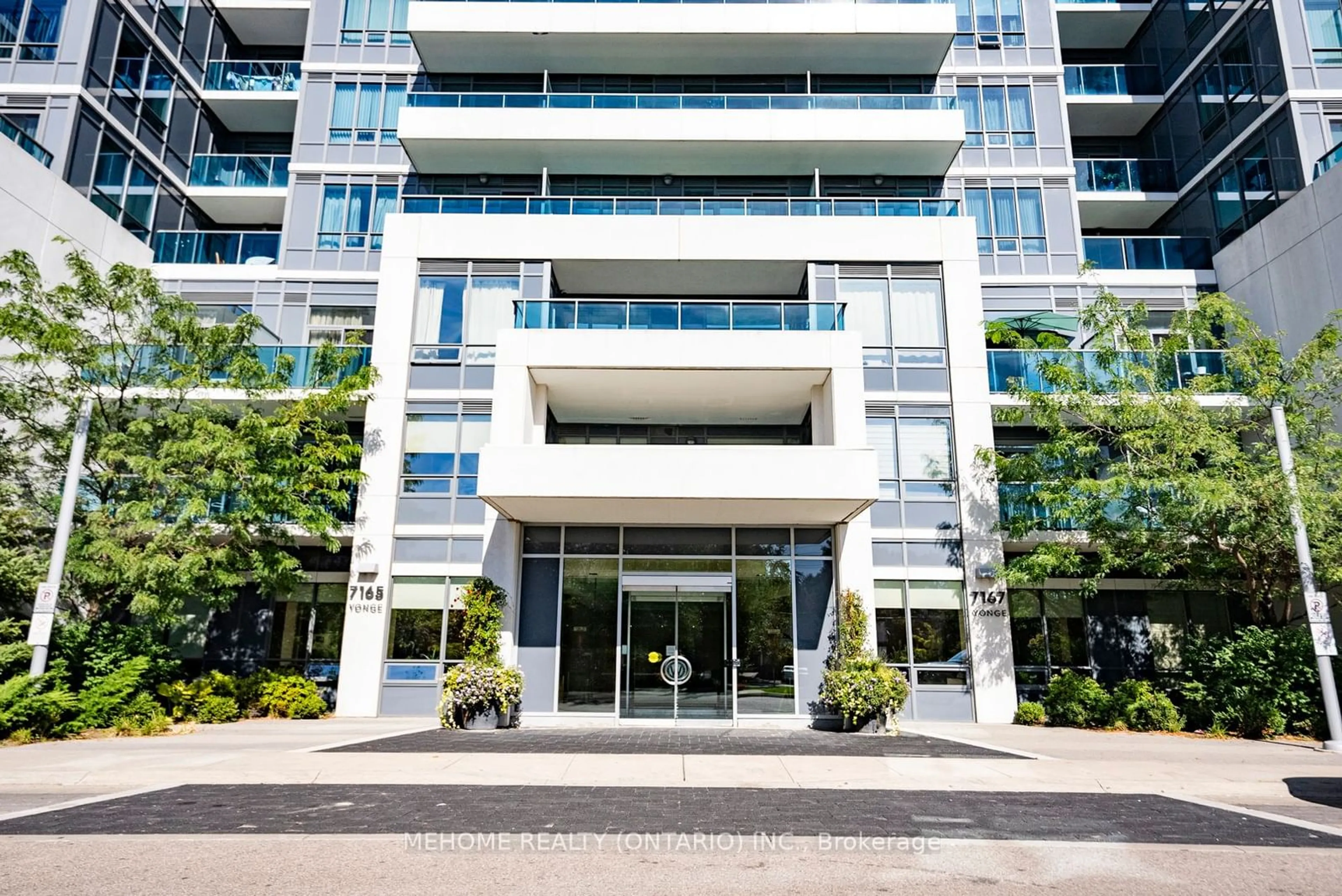 A pic from exterior of the house or condo, the front or back of building for 7165 Yonge St #2208, Markham Ontario L3T 0C9