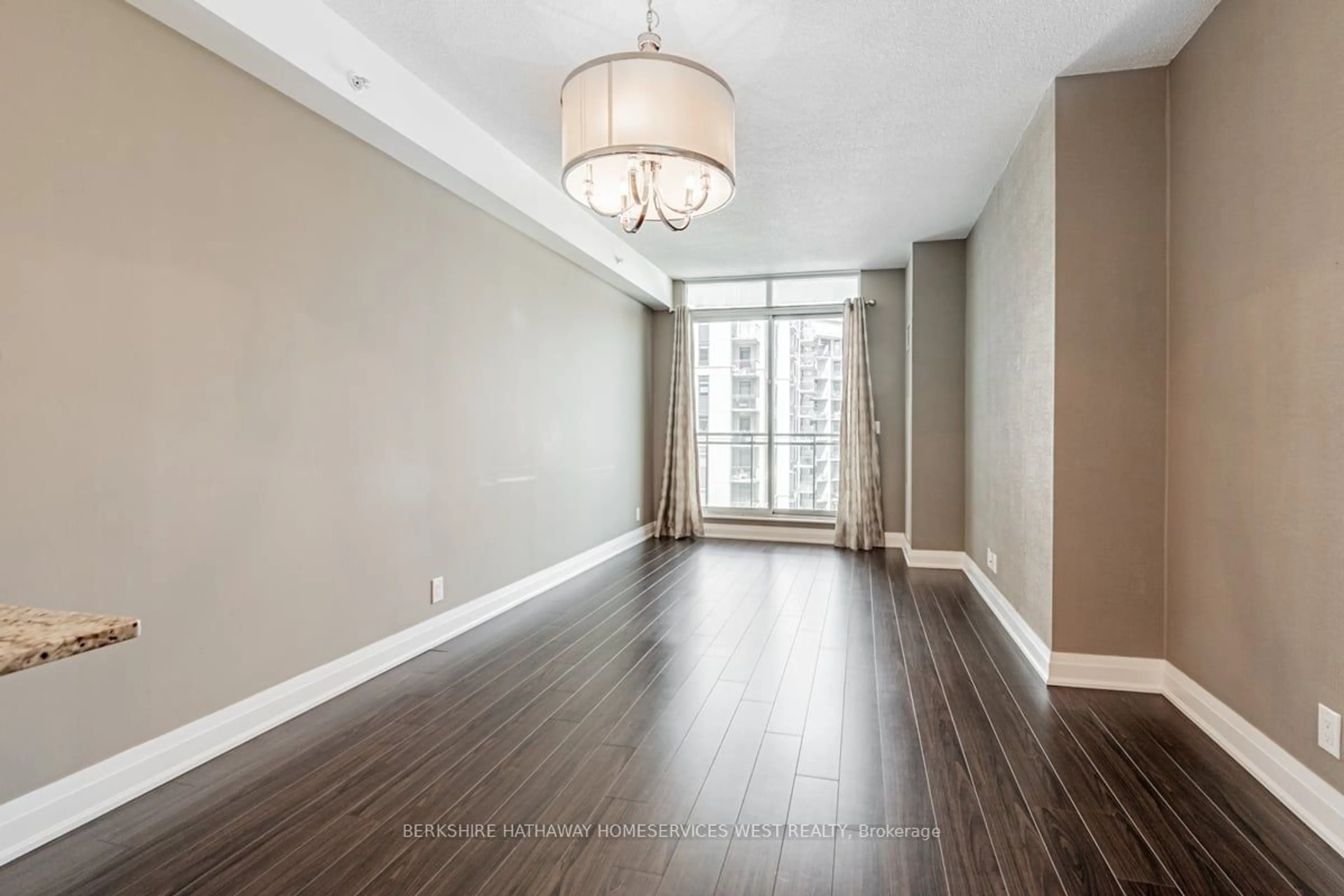 Indoor entryway, wood floors for 24 Woodstream Blvd #607, Vaughan Ontario L4L 8C4