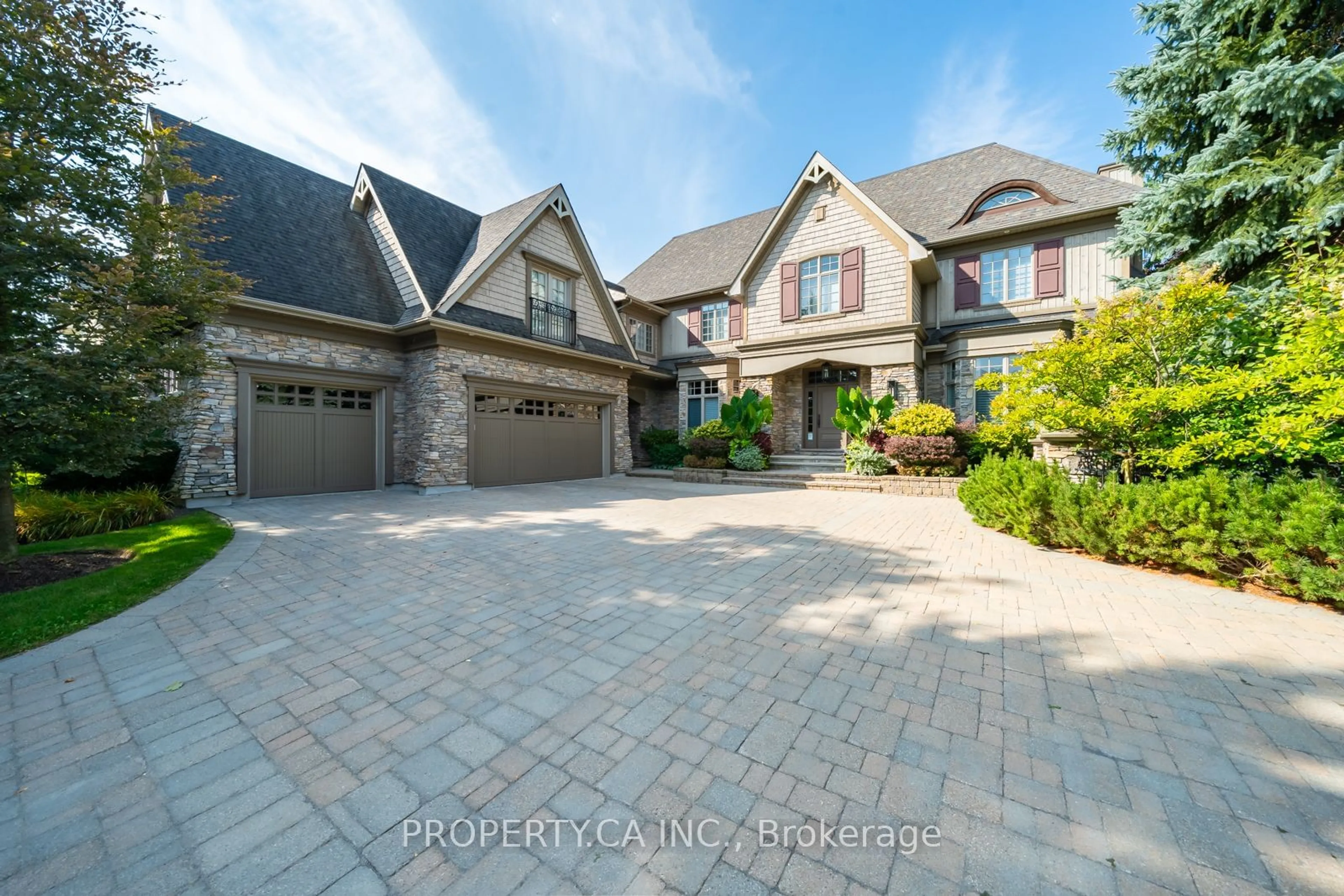 Frontside or backside of a home, the street view for 60 Parr Pl, Vaughan Ontario L4J 8L1