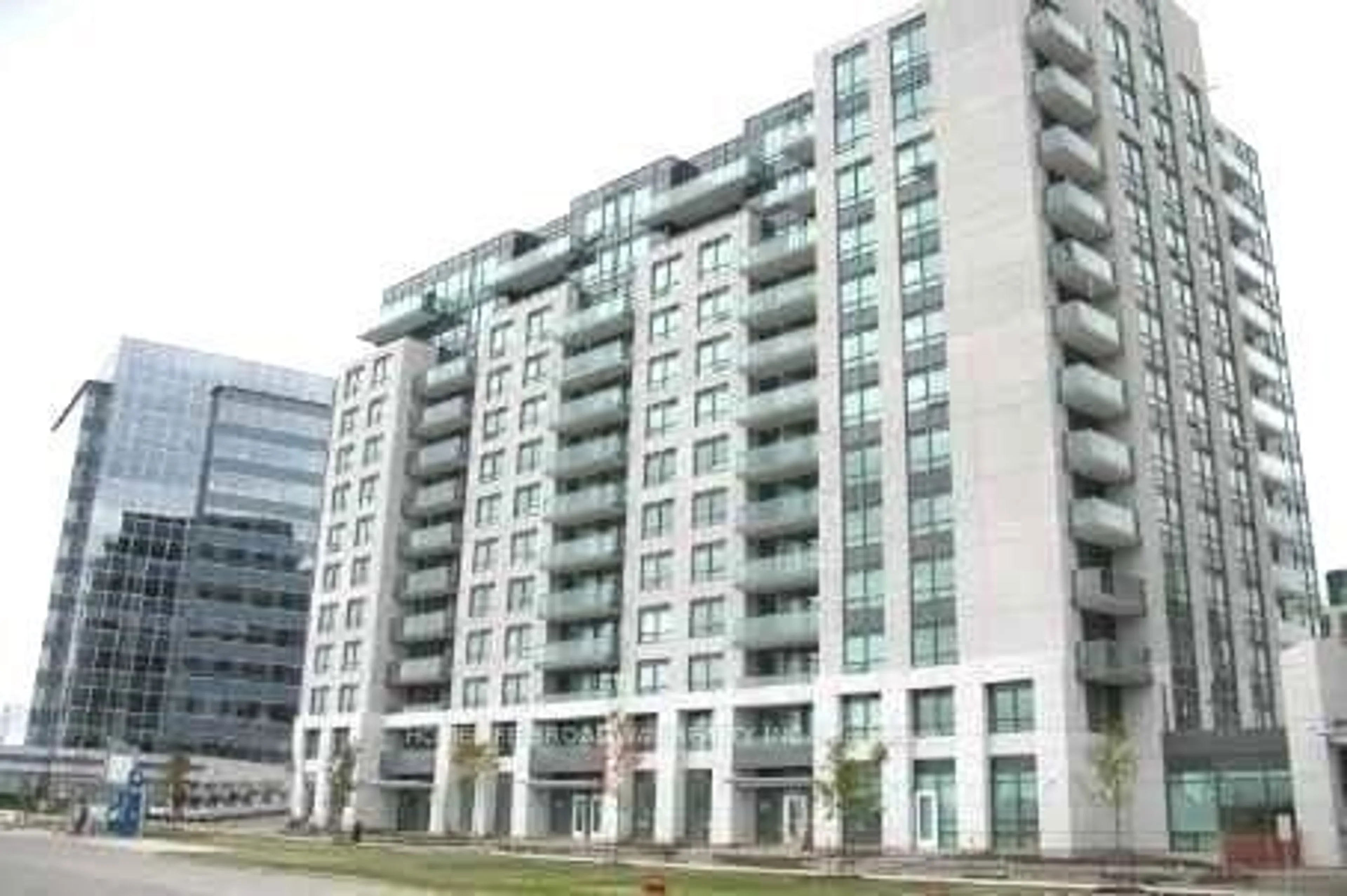 A pic from exterior of the house or condo for 75 South Town Centre Blvd #Ph10, Markham Ontario L6G 0B3