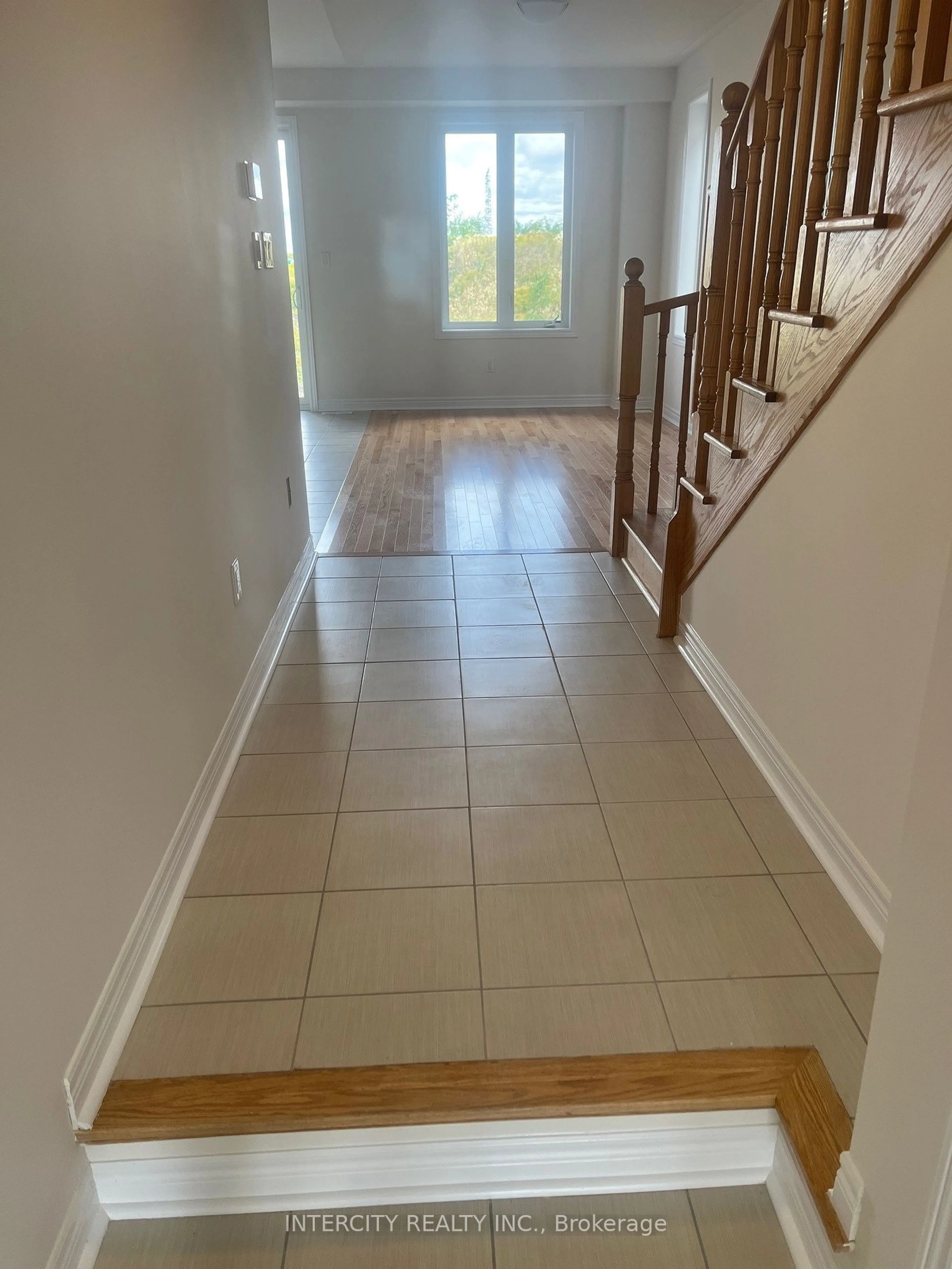 Indoor entryway, not visible floor for 132 Mumbai Dr, Markham Ontario L3S 3K5