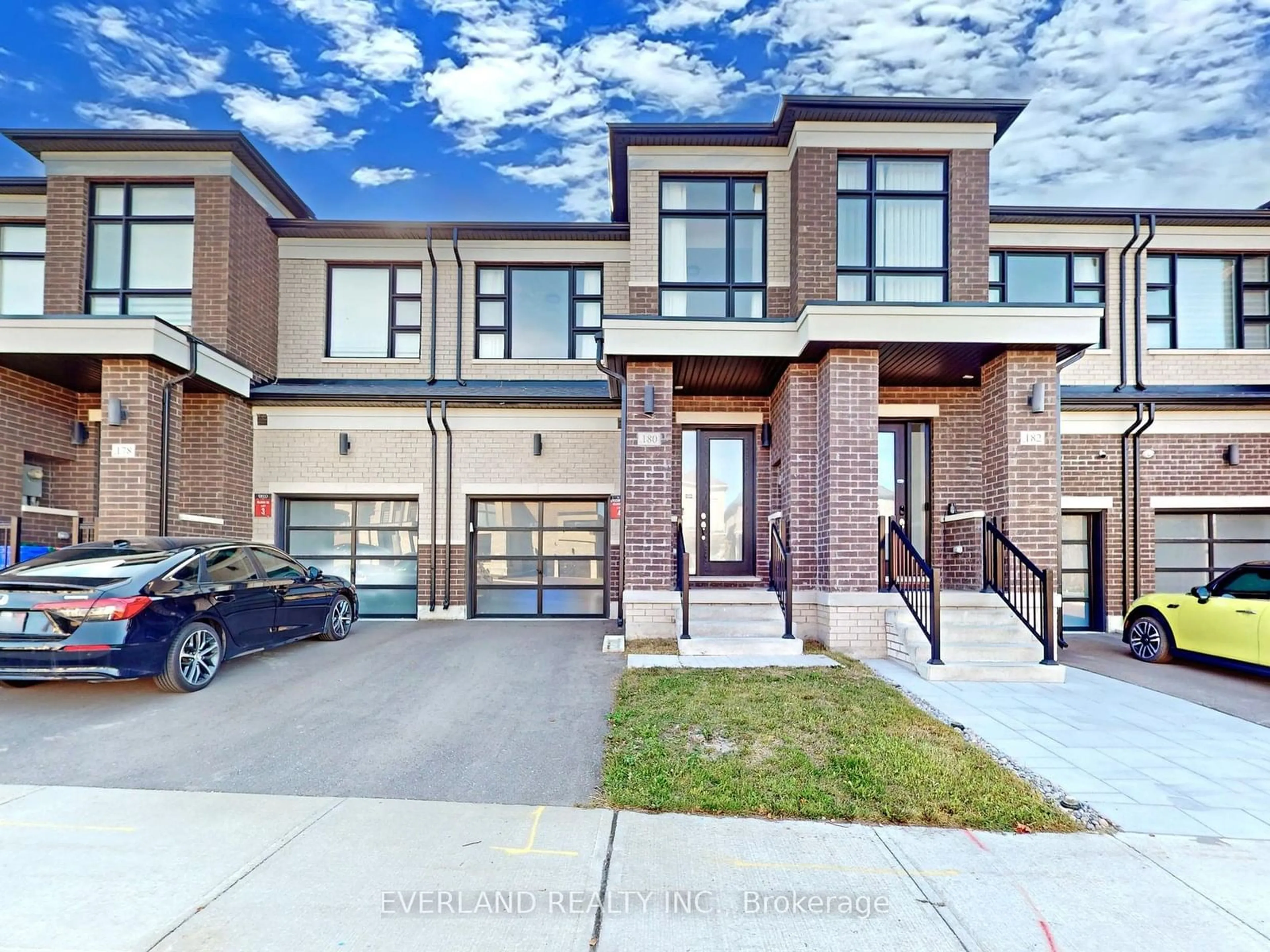 Home with brick exterior material for 180 Bawden Dr, Richmond Hill Ontario L4S 0M2