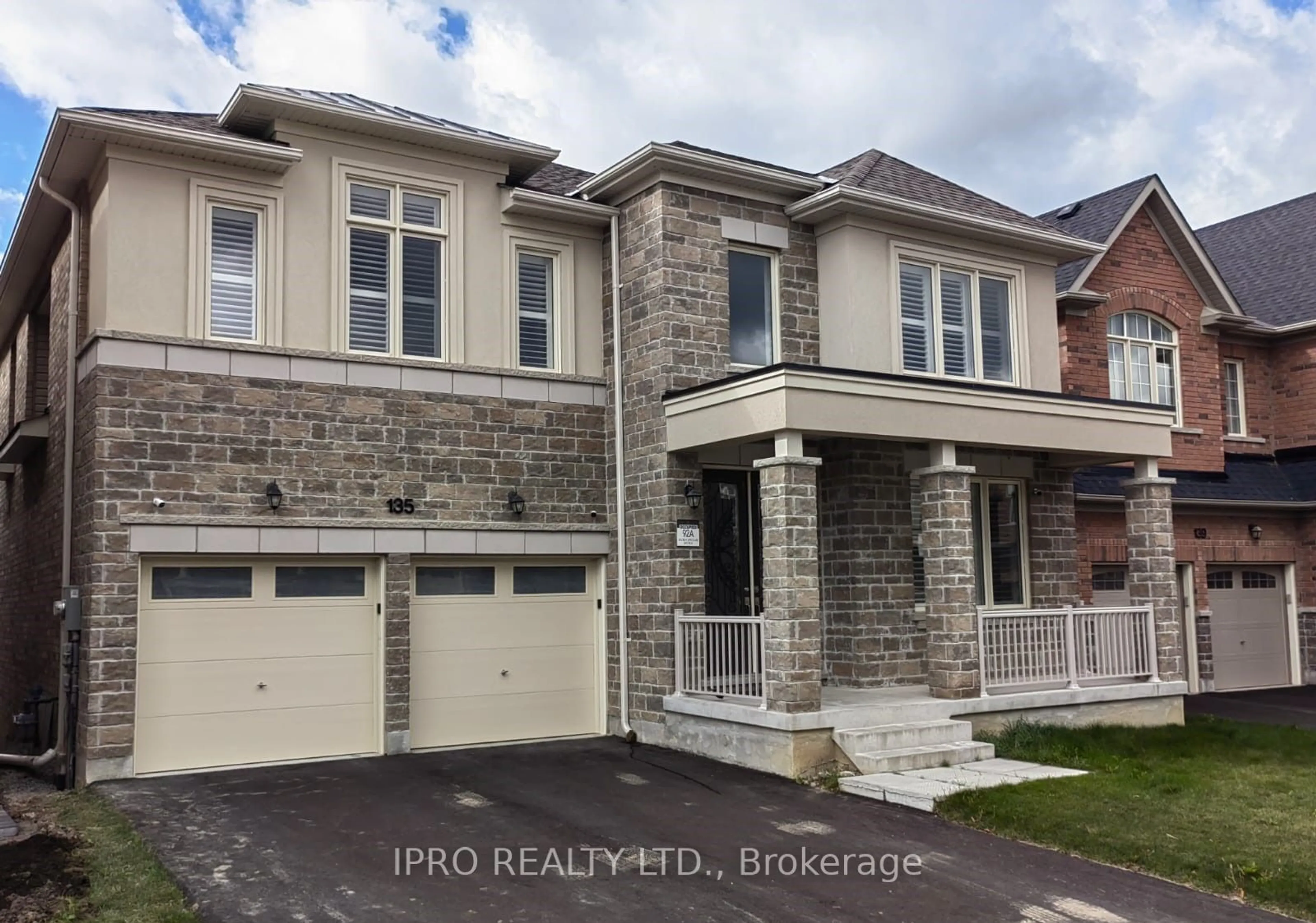 Home with brick exterior material for 135 Ben Sinclair Ave, East Gwillimbury Ontario L9N 0S3