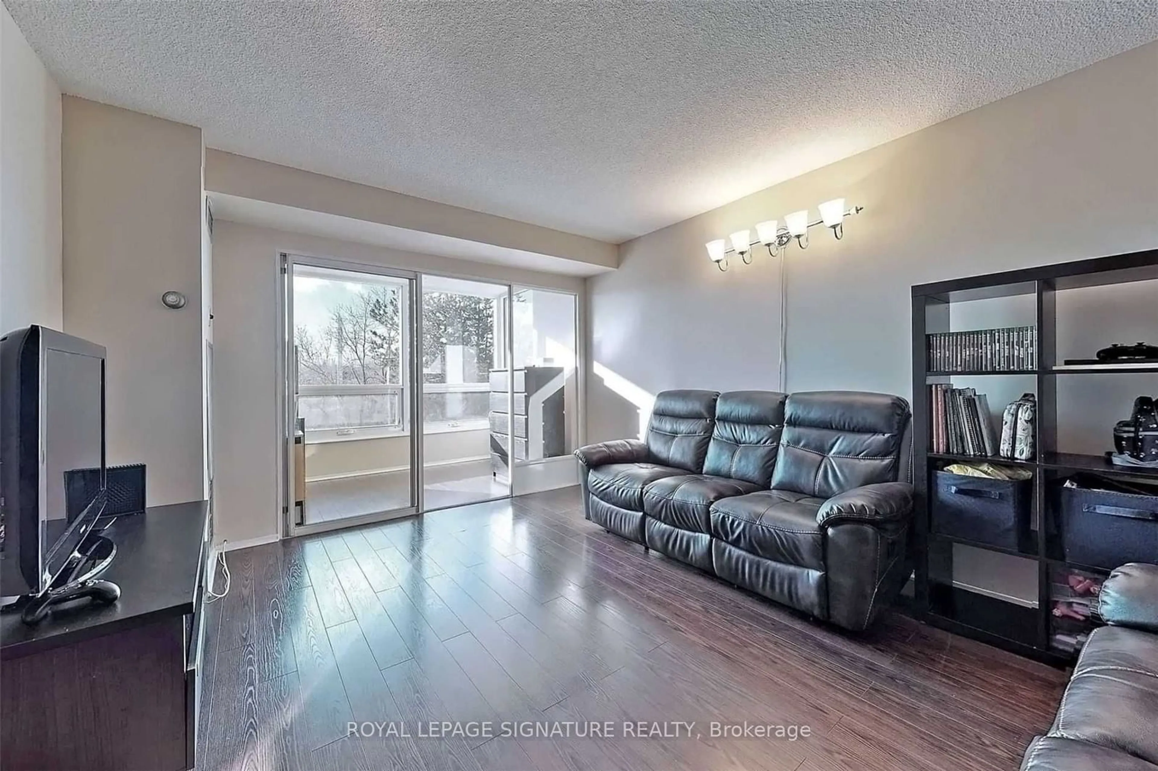 Living room with furniture, unknown for 326 Major Mackenzie Dr #321, Richmond Hill Ontario L4C 8T4