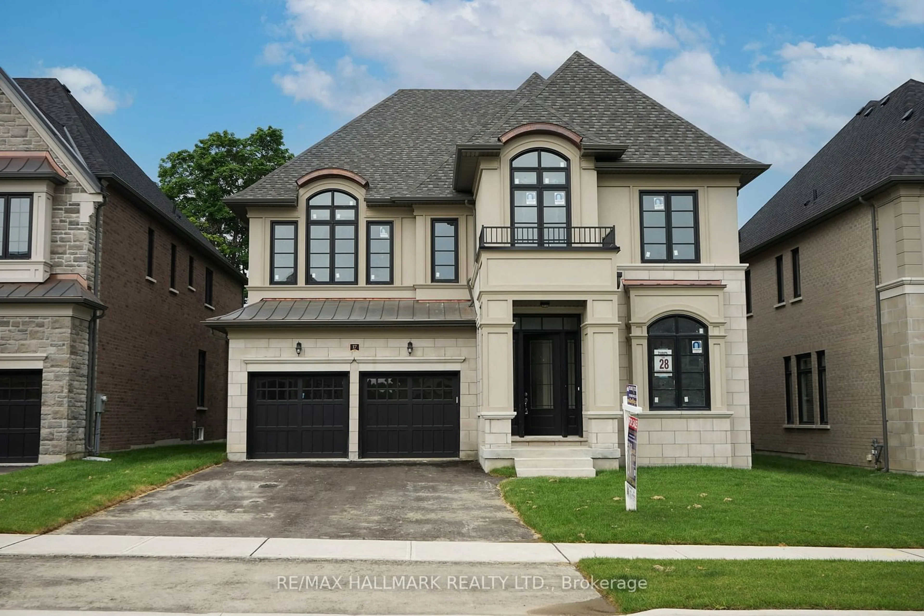 Home with brick exterior material for 17 Calla Tr, Aurora Ontario L4G 6W1