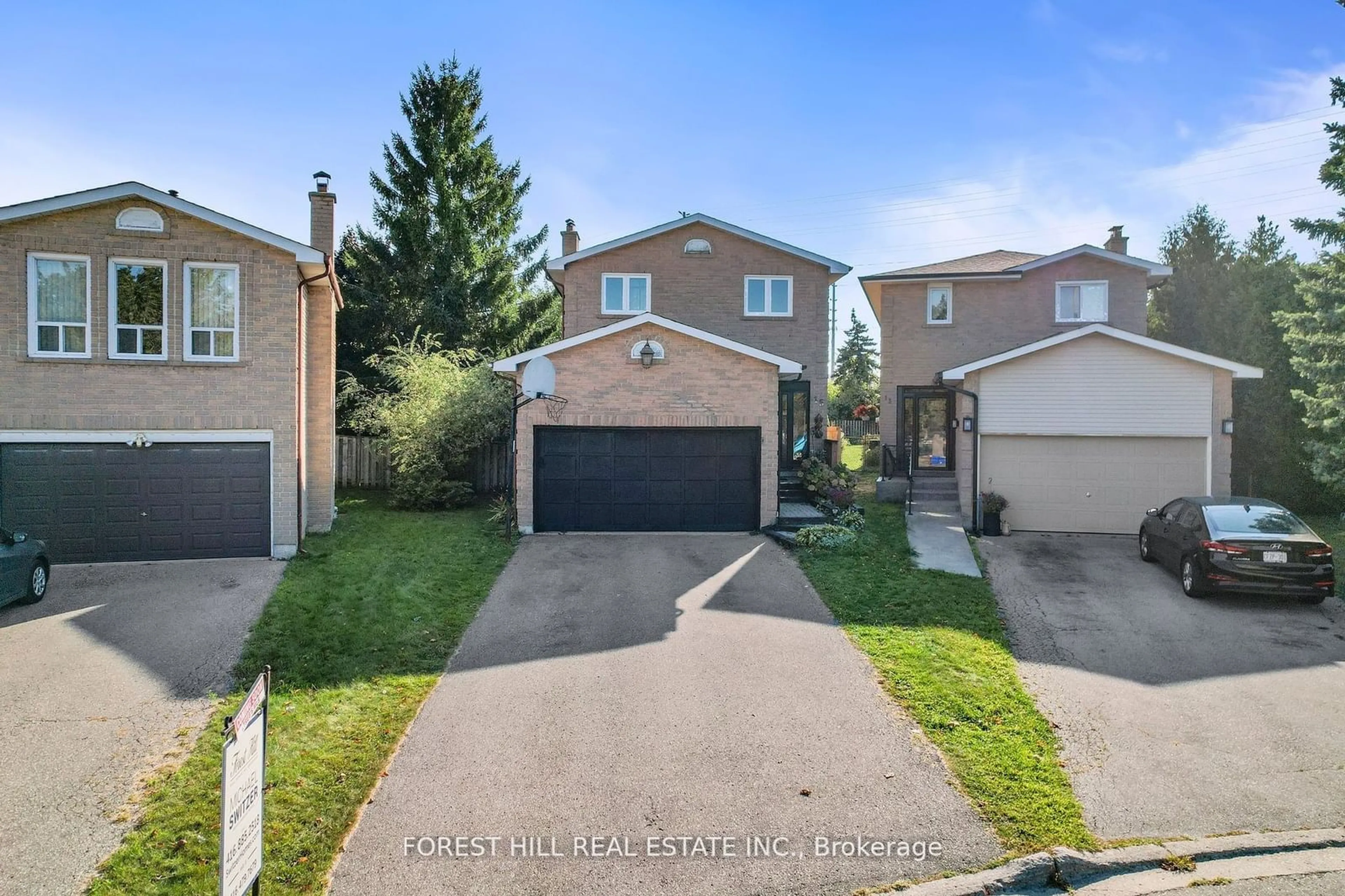 Frontside or backside of a home, the fenced backyard for 15 Miles Crt, Richmond Hill Ontario L4C 5P7