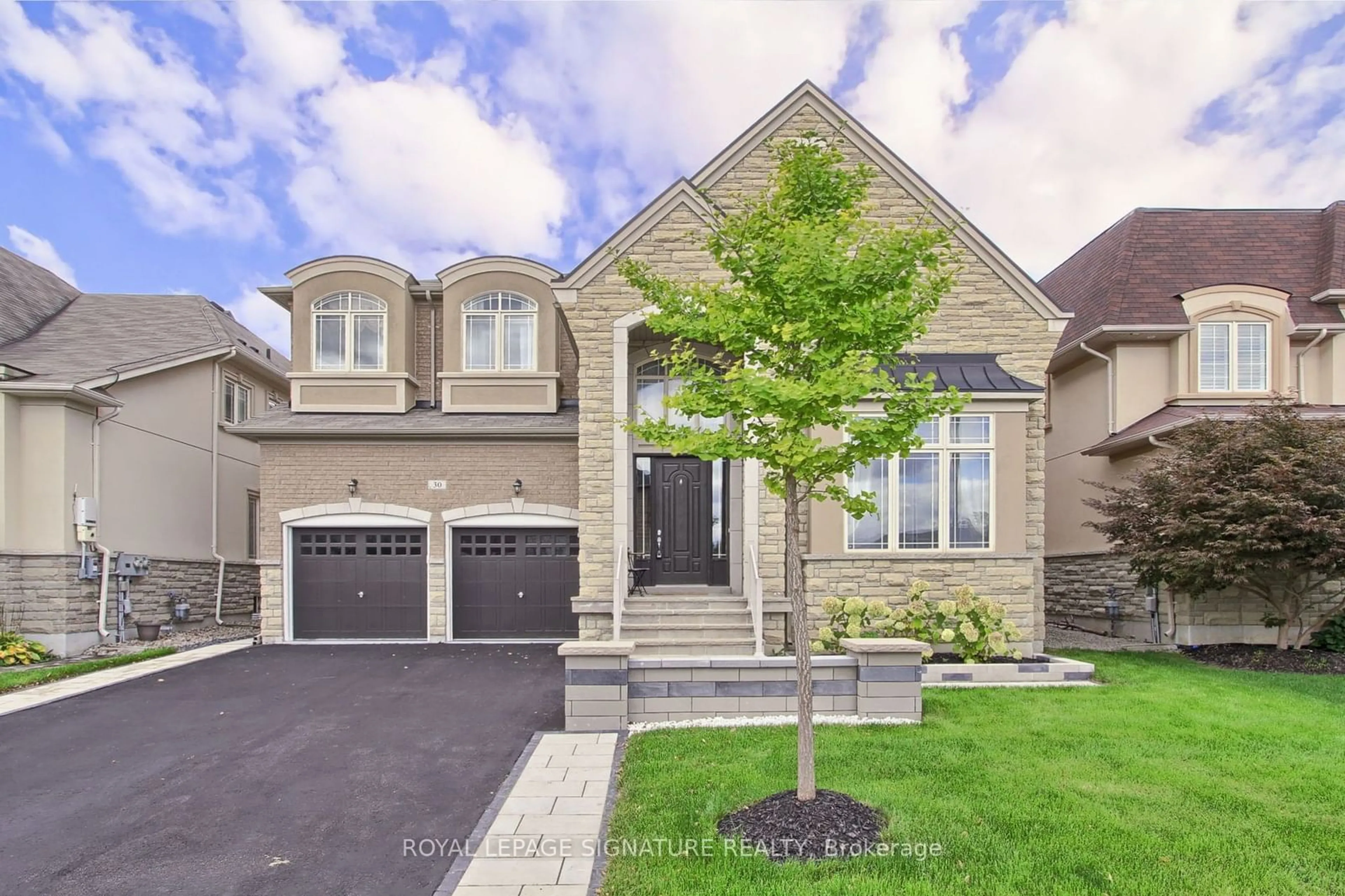 Frontside or backside of a home, cottage for 30 Heintzman Cres, Vaughan Ontario L6A 4T8