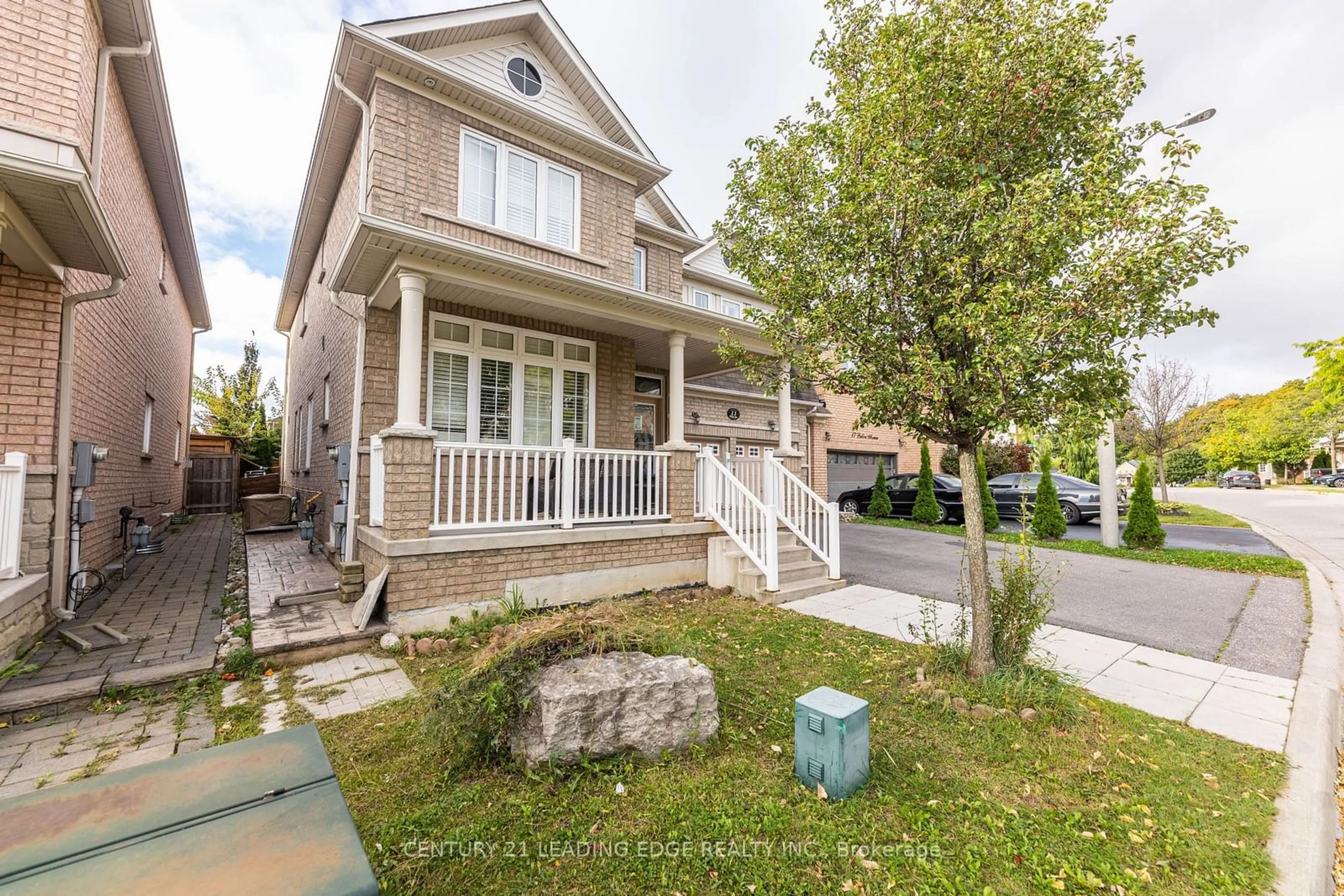 Frontside or backside of a home, the street view for 11 Bellini Ave, Vaughan Ontario L4H 3J1