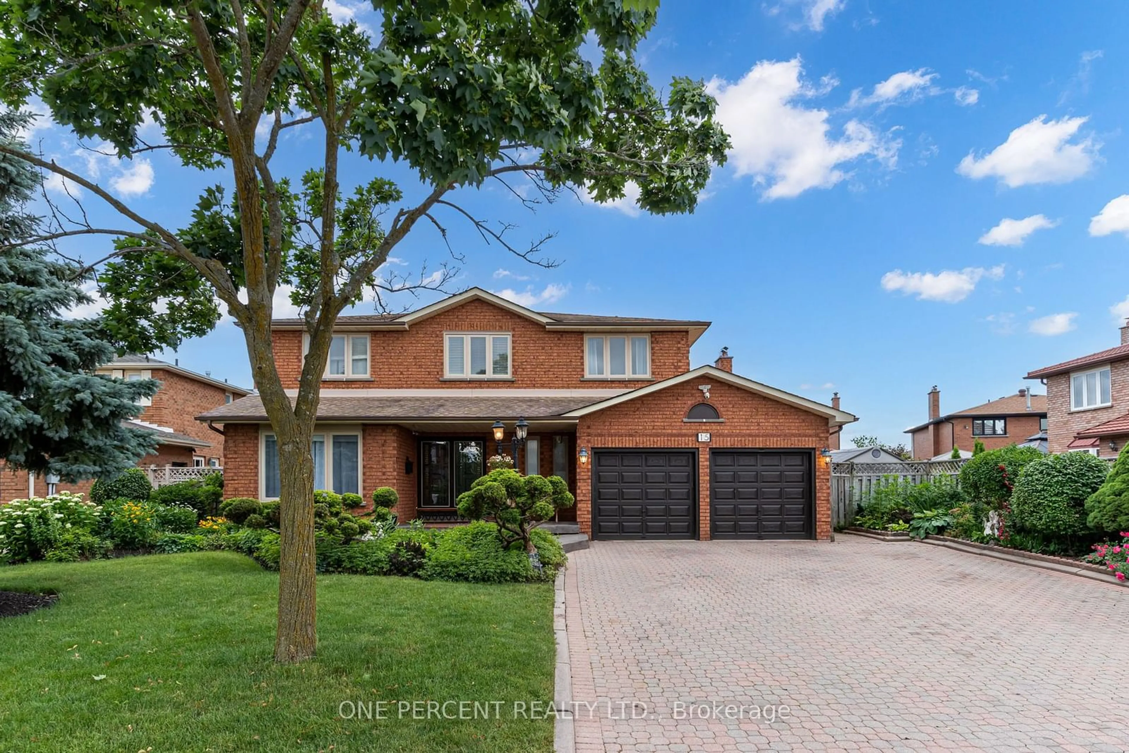 Home with brick exterior material for 15 Ivory Crt, Vaughan Ontario L4L 4G2