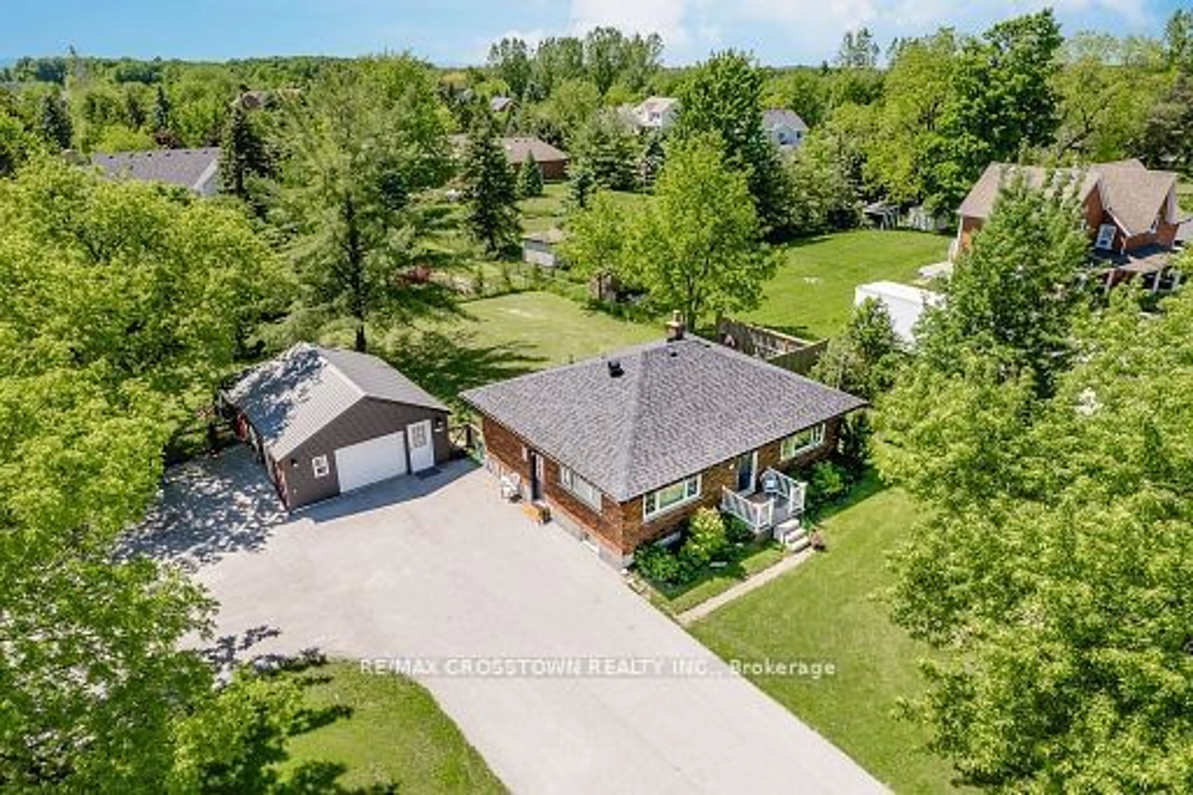 Frontside or backside of a home, cottage for 293 BARRIE St, Essa Ontario L0L 2N0