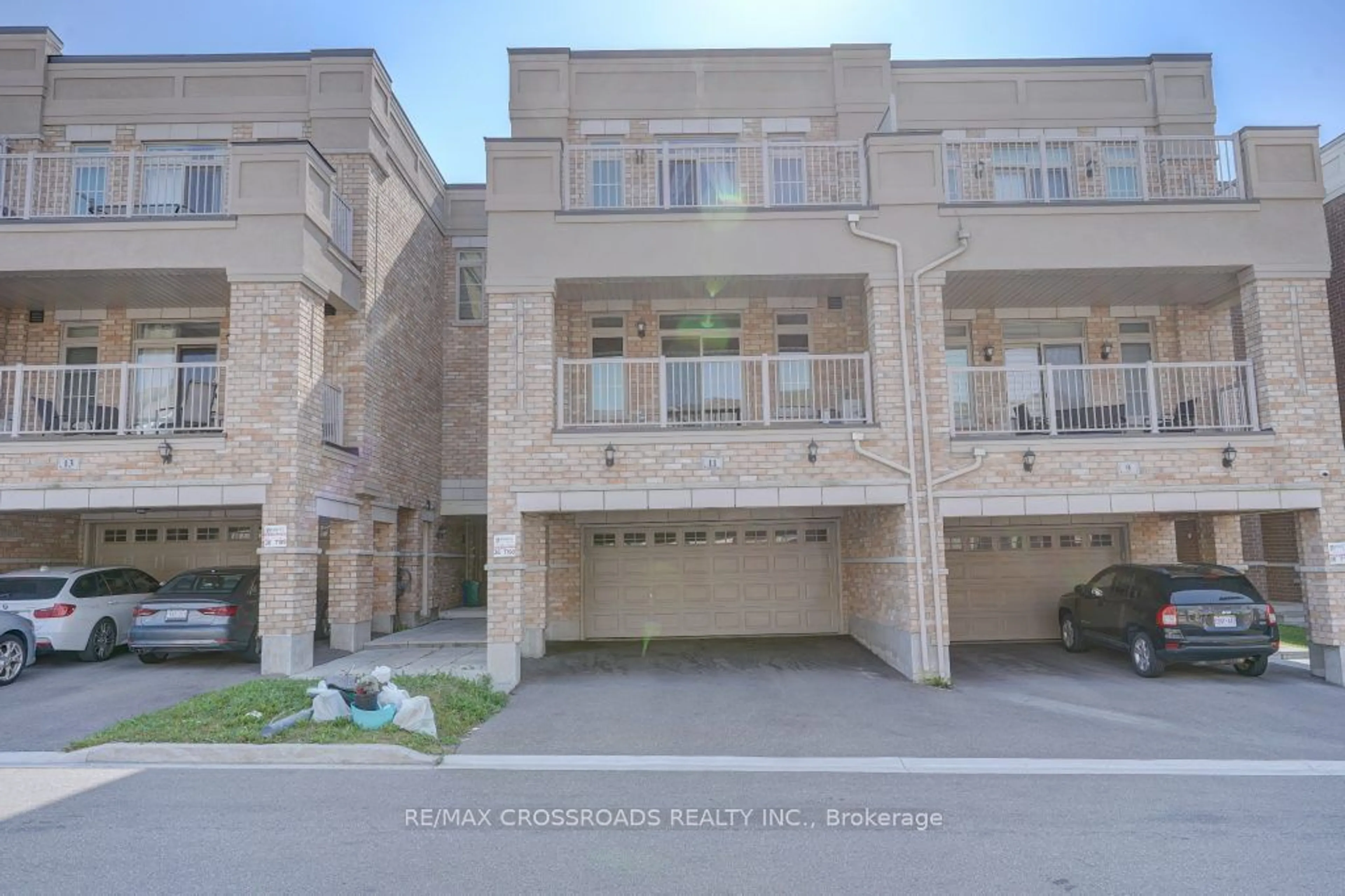 A pic from exterior of the house or condo, the street view for 11 Luzon Ave, Markham Ontario L6B 1N6