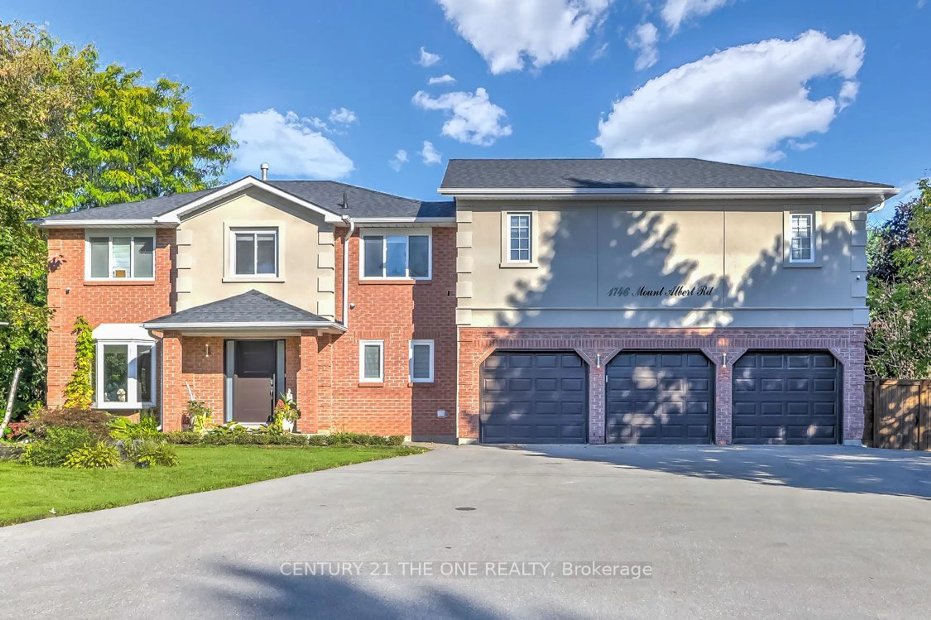 Home with brick exterior material for 1746 Mount Albert Rd, East Gwillimbury Ontario L0G 1V0