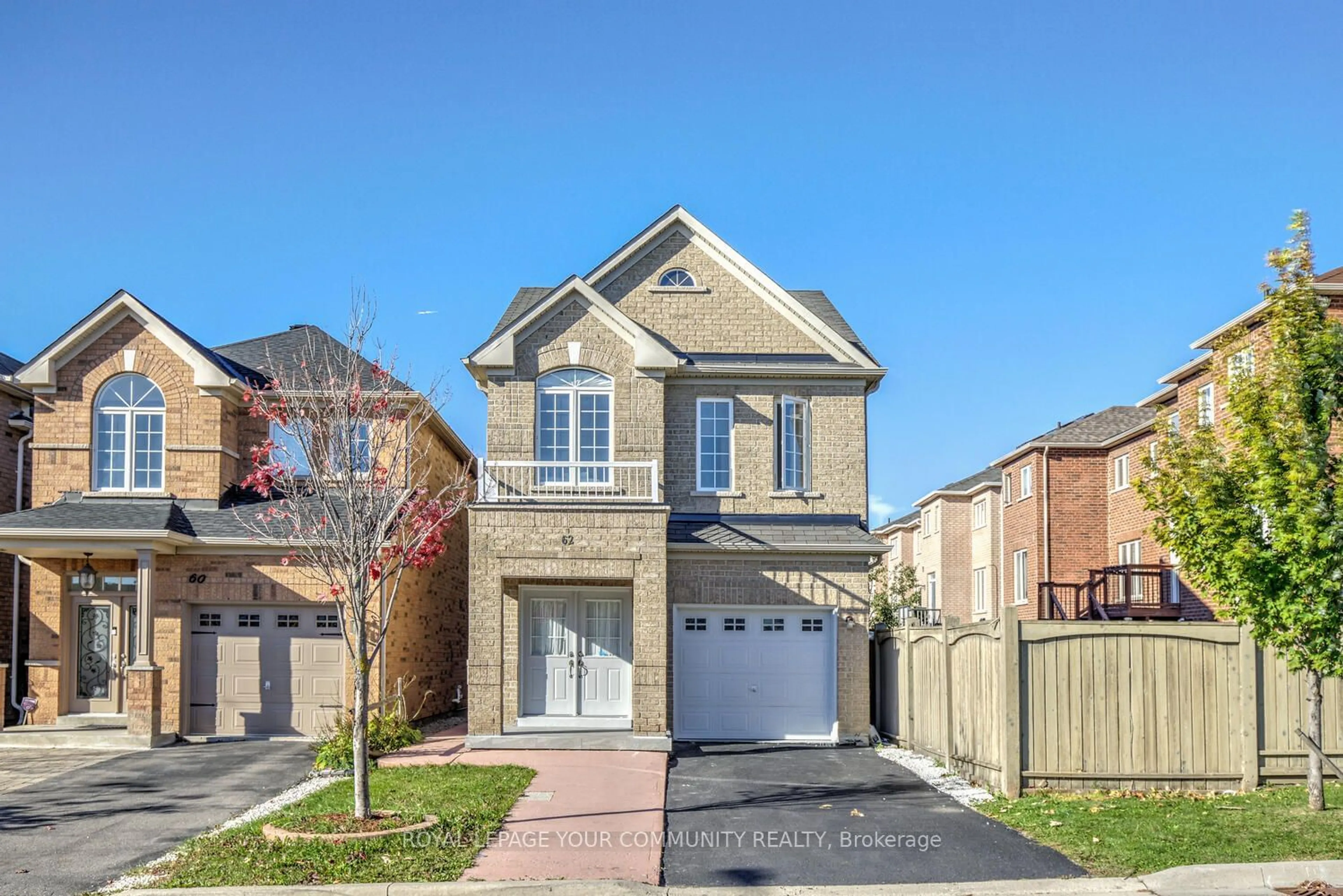 A pic from exterior of the house or condo, the street view for 62 Laramie Cres, Vaughan Ontario L6A 0P8