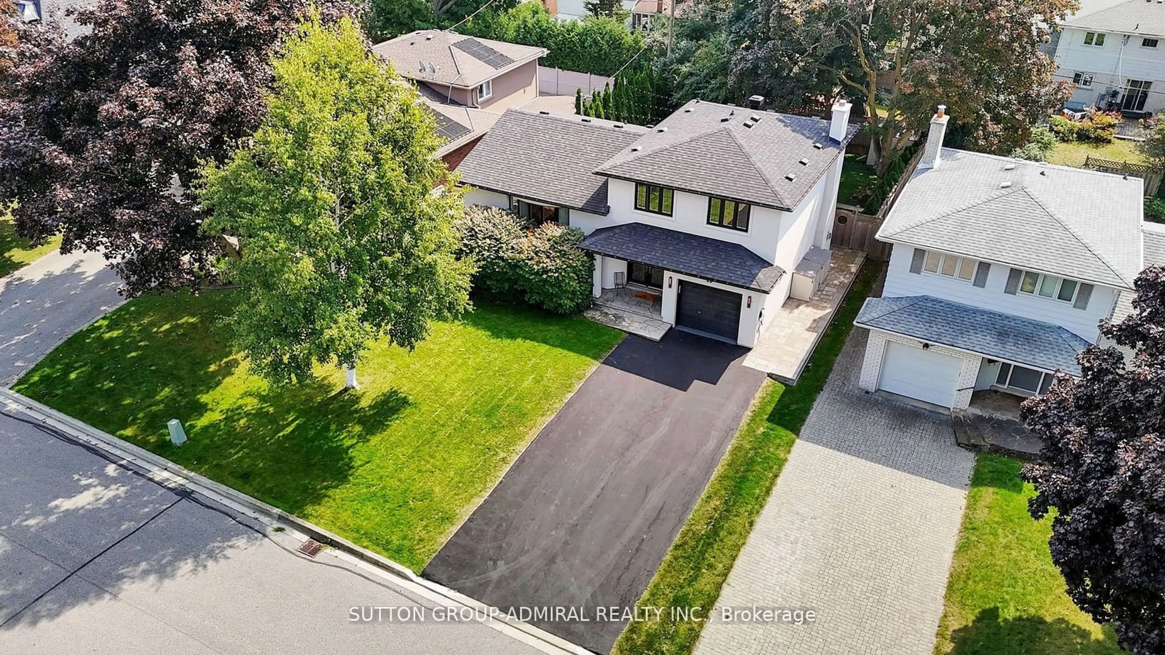 Frontside or backside of a home, the street view for 25 Silver Aspen Dr, Markham Ontario L3T 3T1