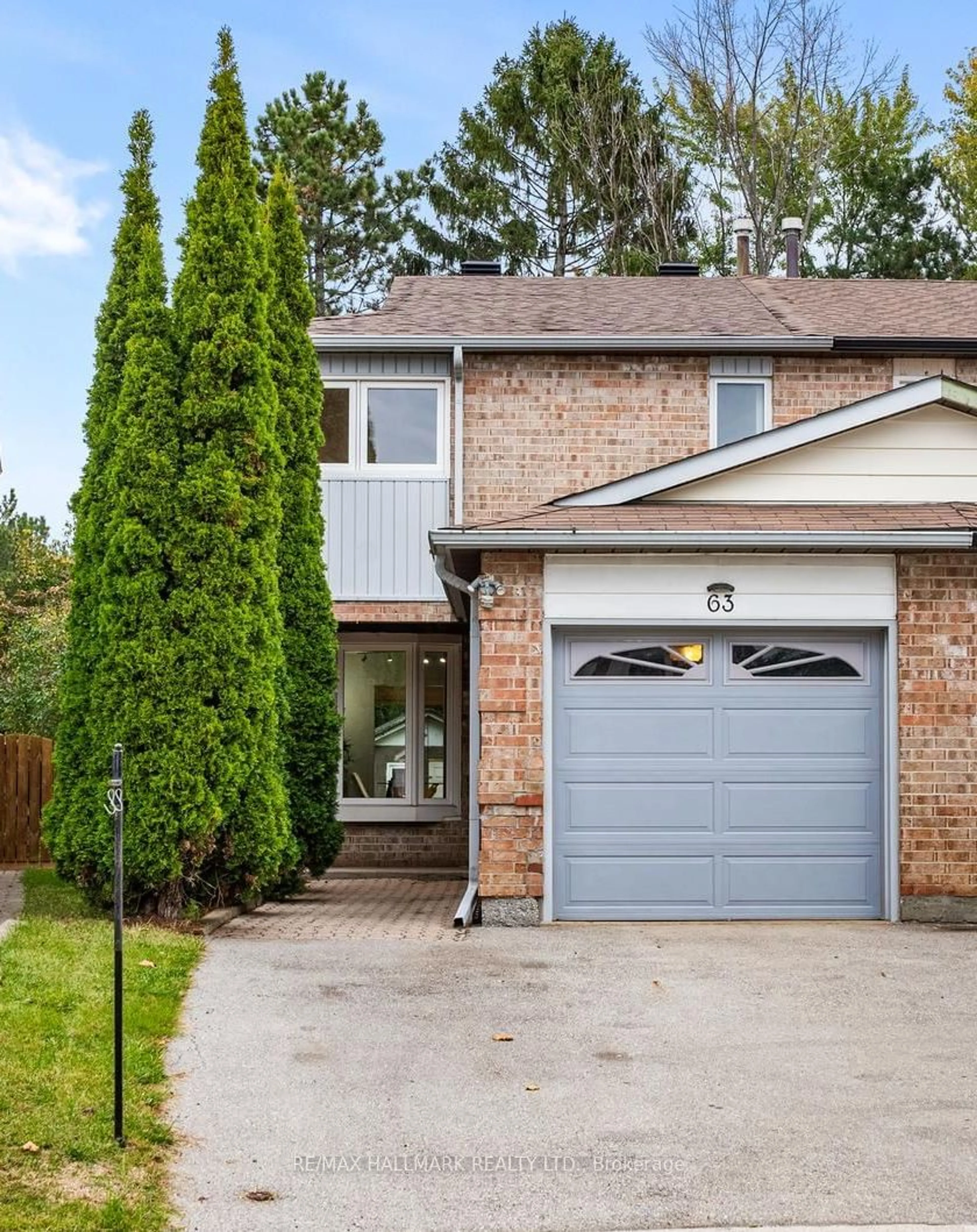 Home with brick exterior material for 63 Ashcroft Crt, Vaughan Ontario L4L 1H3