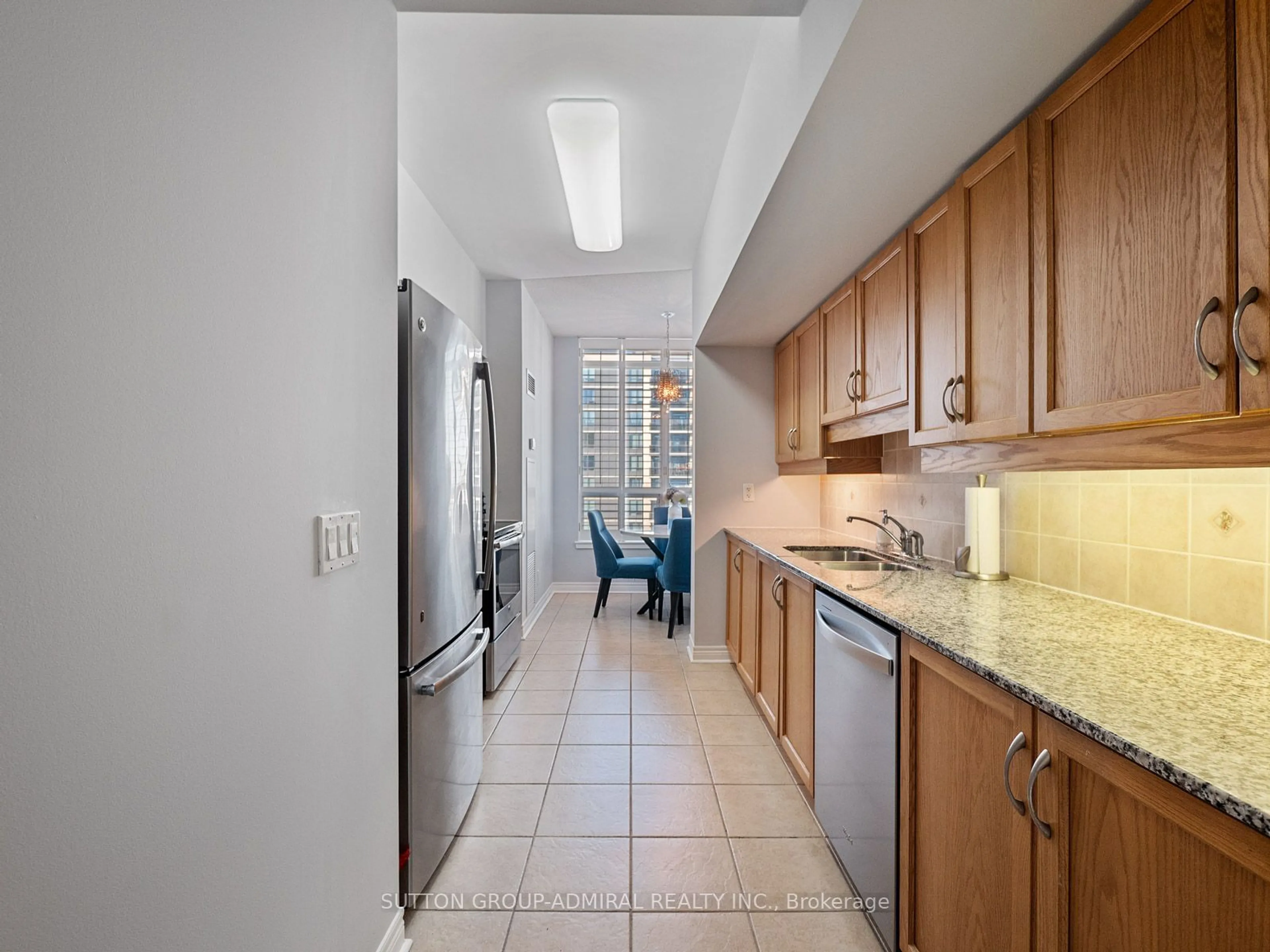 Standard kitchen, ceramic floors for 50 Disera Dr #1412, Vaughan Ontario L4J 9E9