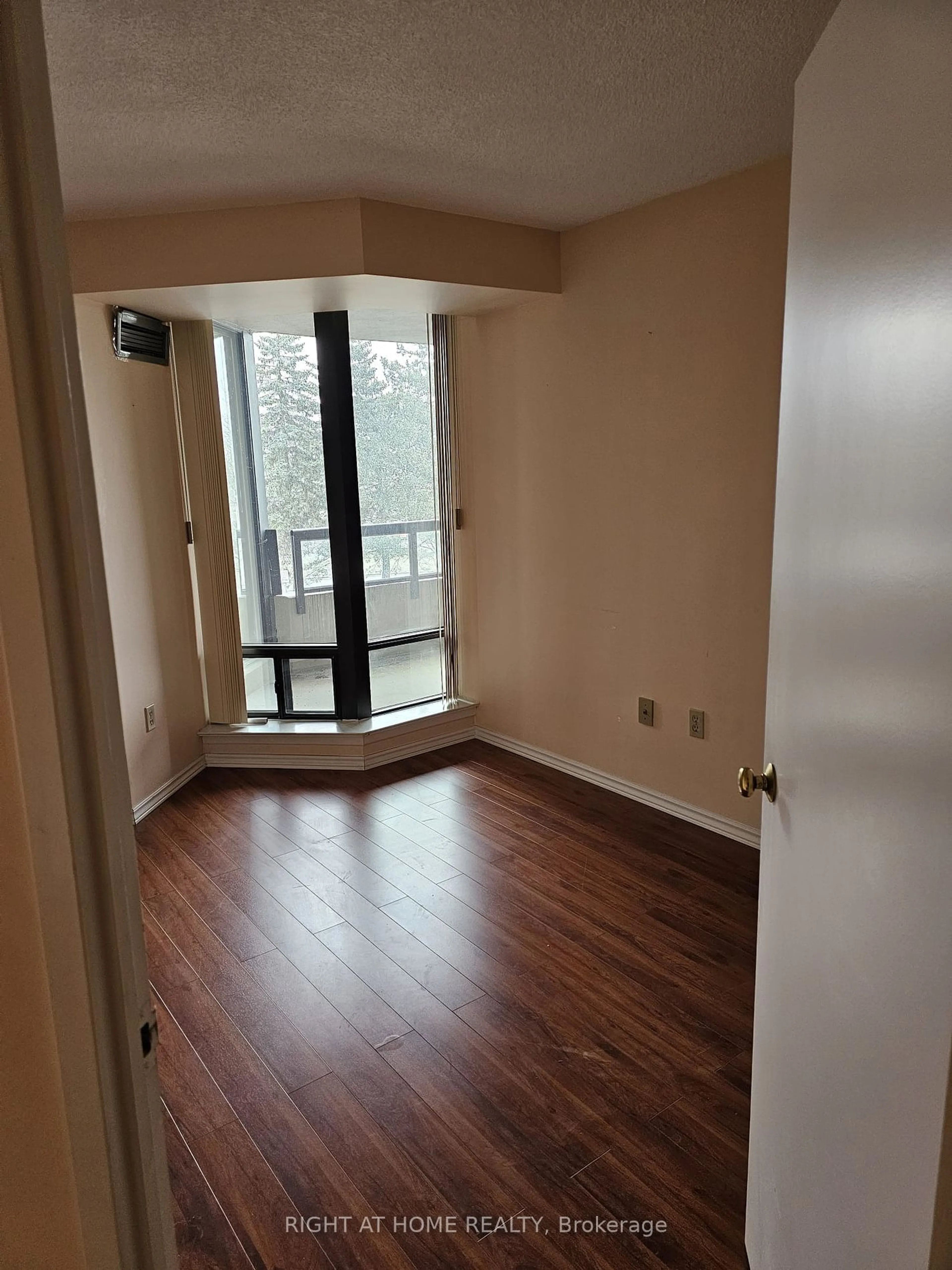 A pic of a room, unknown floor for 7440 Bathurst St #308, Vaughan Ontario L4J 7K8