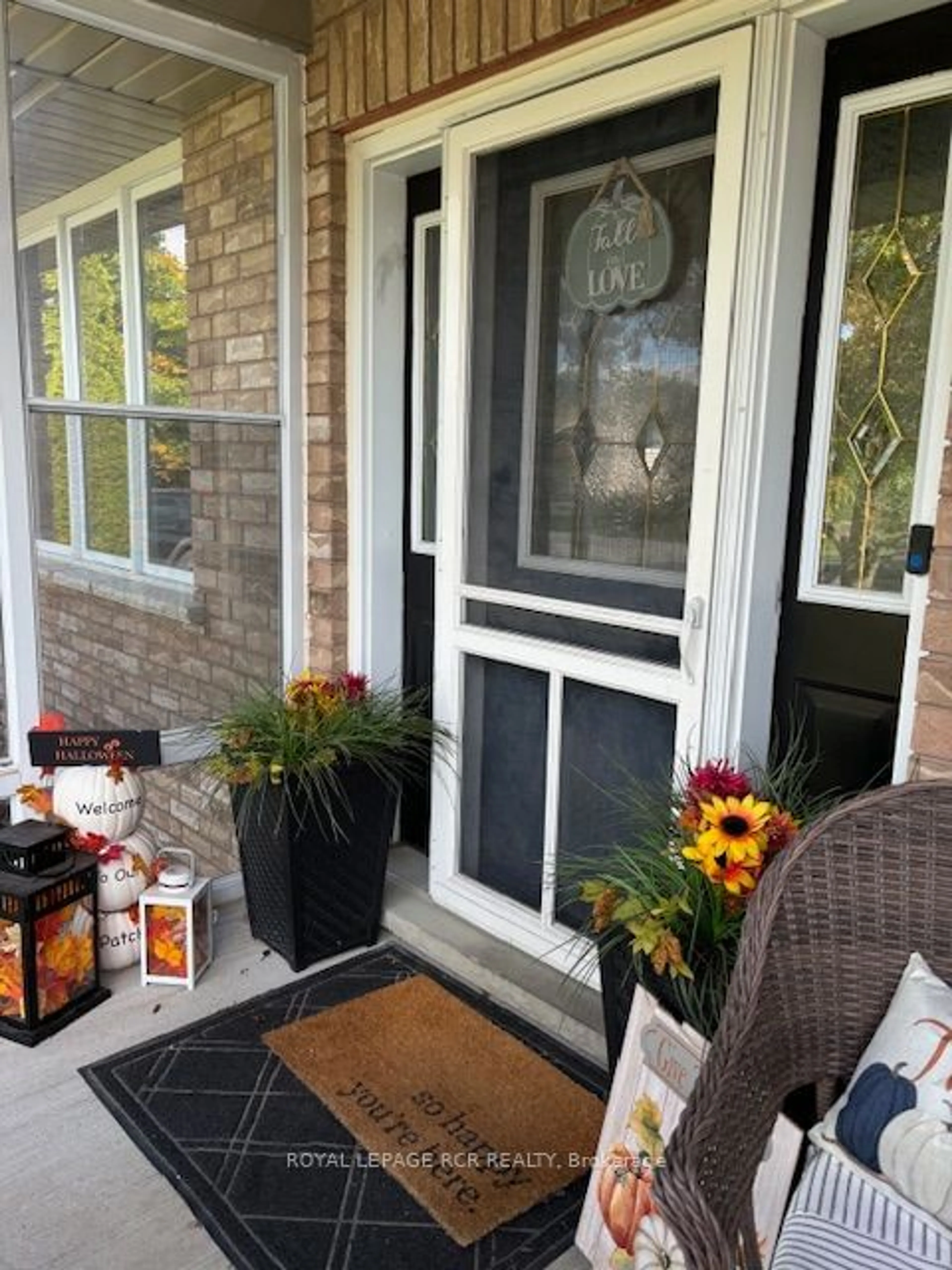 Indoor entryway, wood floors for 26 Dekker St, Adjala-Tosorontio Ontario L0M 1J0